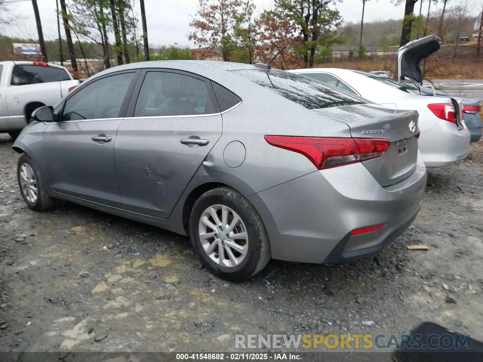 14 Photograph of a damaged car 3KPC24A62ME144938 HYUNDAI ACCENT 2021