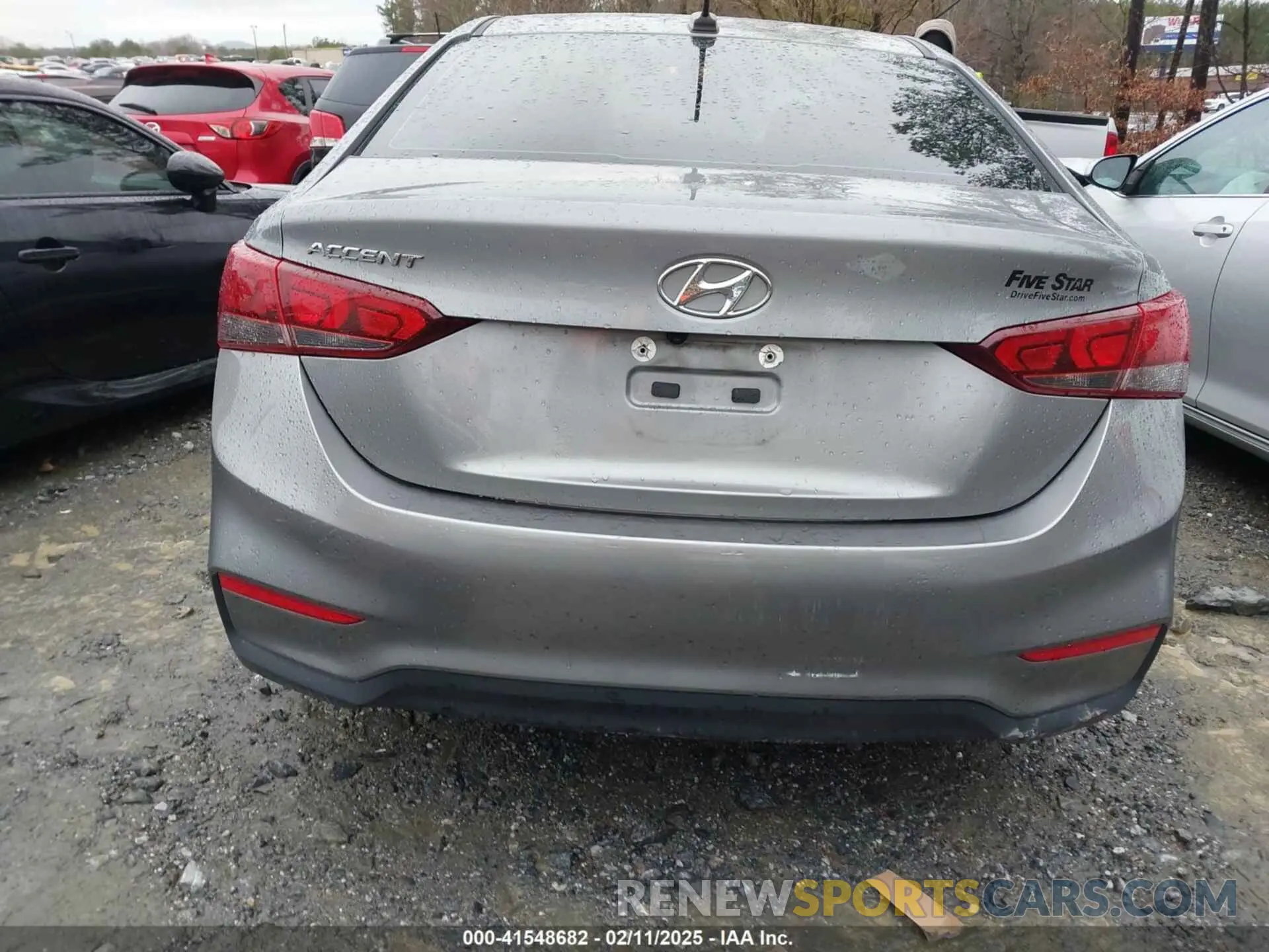 16 Photograph of a damaged car 3KPC24A62ME144938 HYUNDAI ACCENT 2021