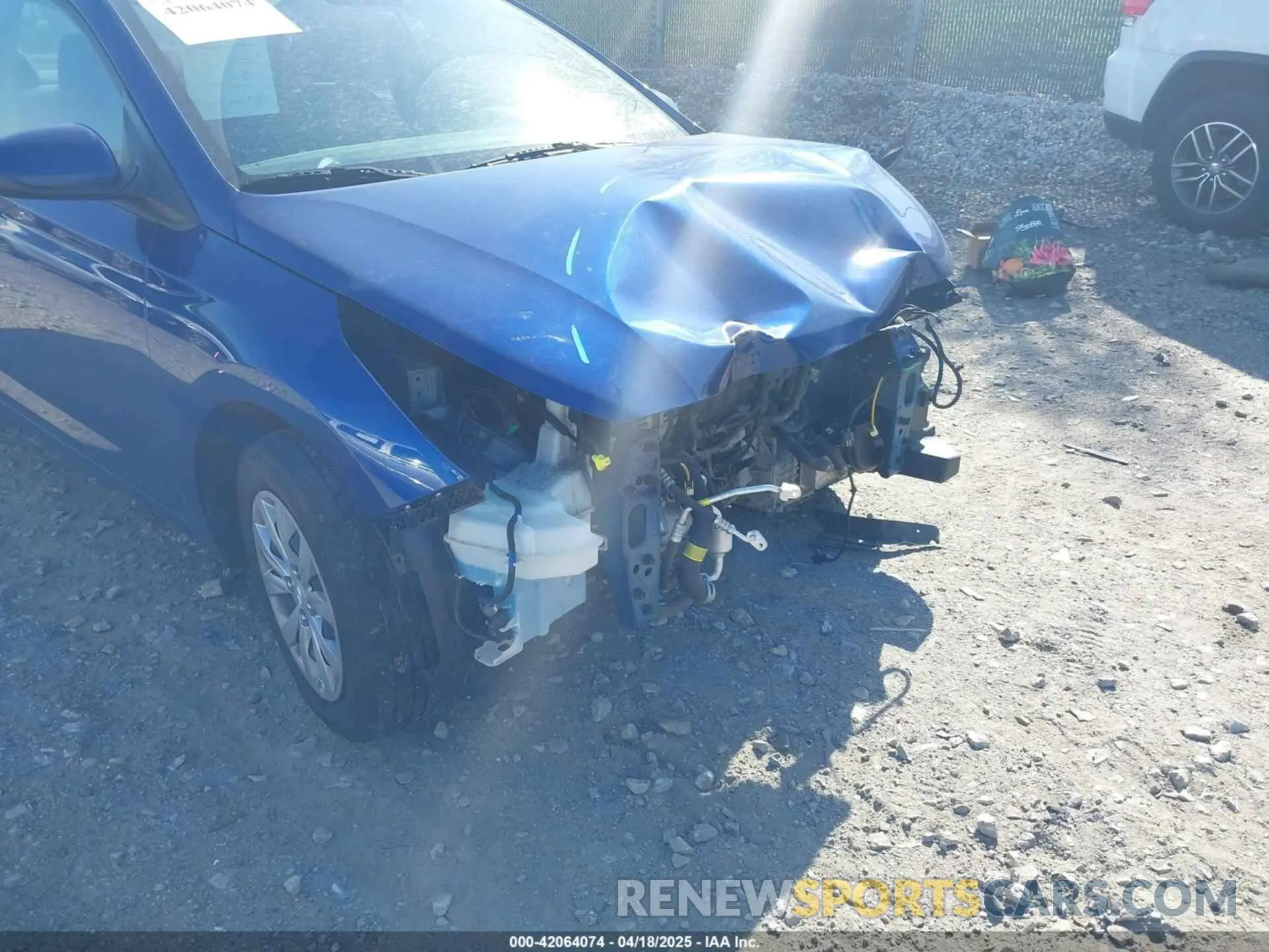18 Photograph of a damaged car 3KPC24A63ME130238 HYUNDAI ACCENT 2021