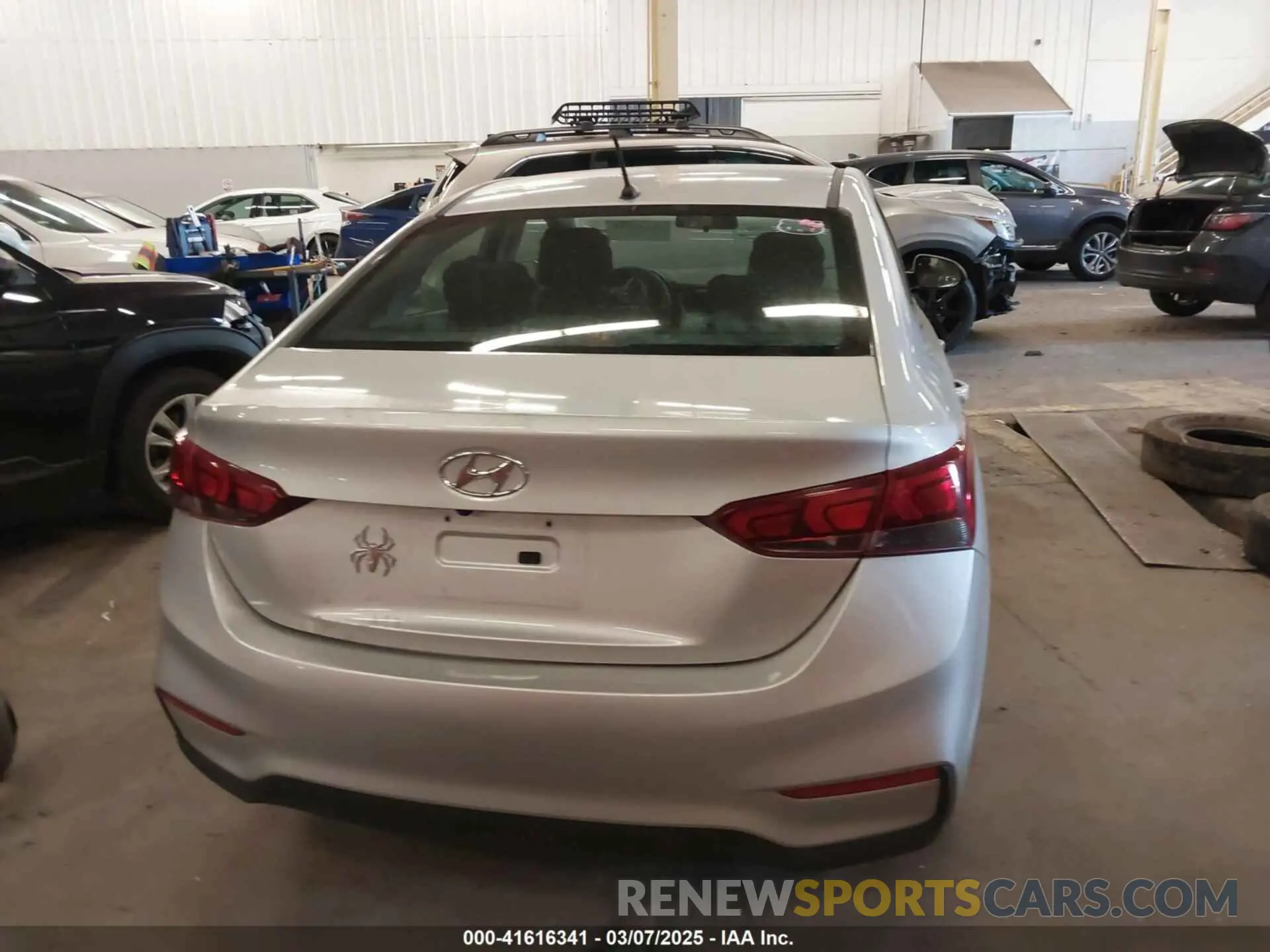 17 Photograph of a damaged car 3KPC24A63ME144401 HYUNDAI ACCENT 2021