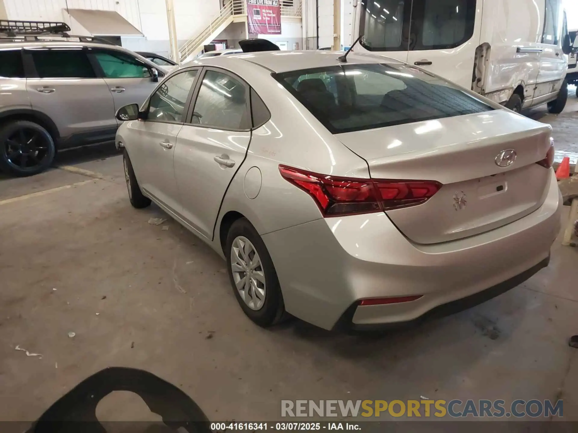 3 Photograph of a damaged car 3KPC24A63ME144401 HYUNDAI ACCENT 2021