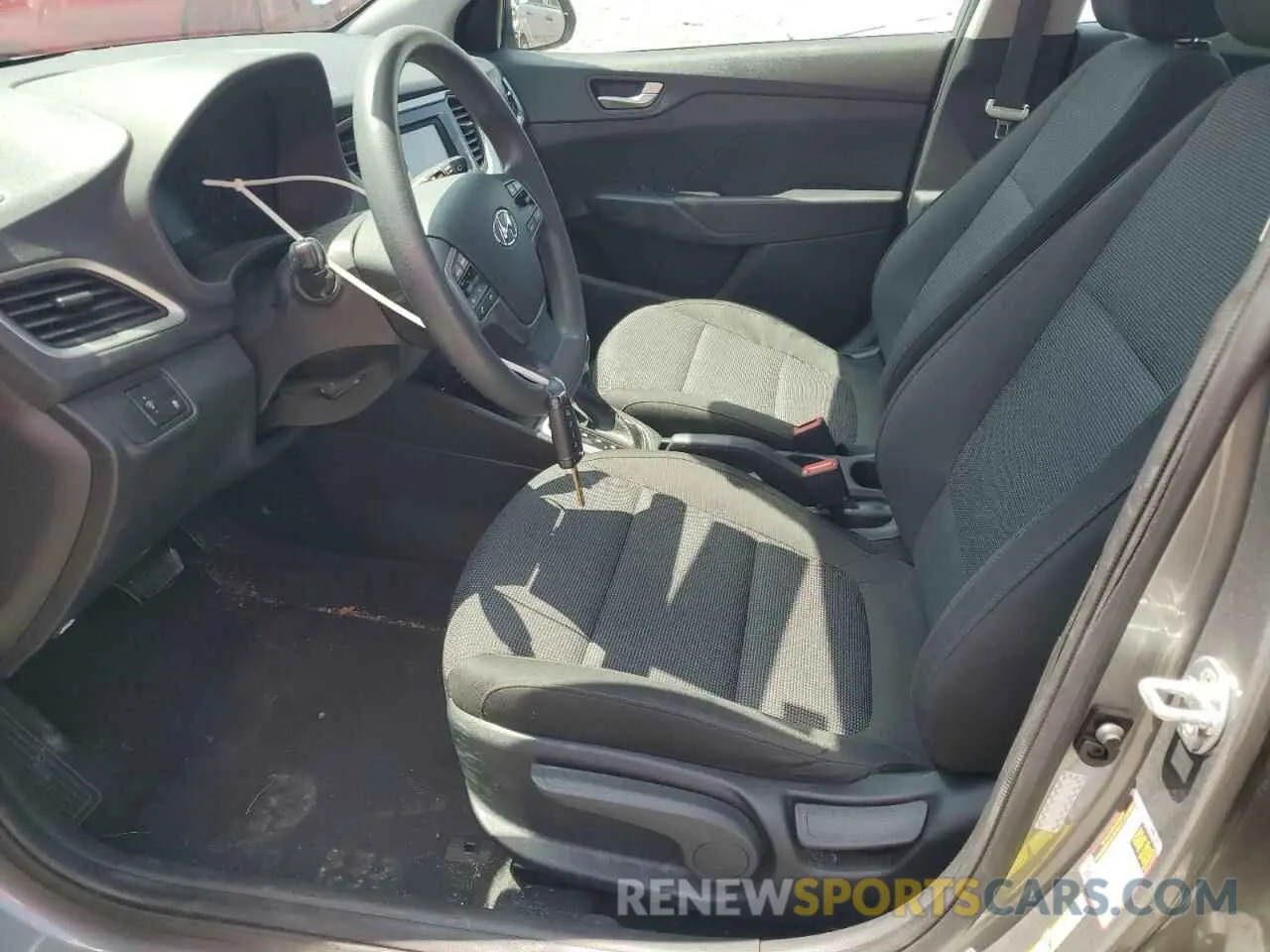 7 Photograph of a damaged car 3KPC24A63ME149355 HYUNDAI ACCENT 2021