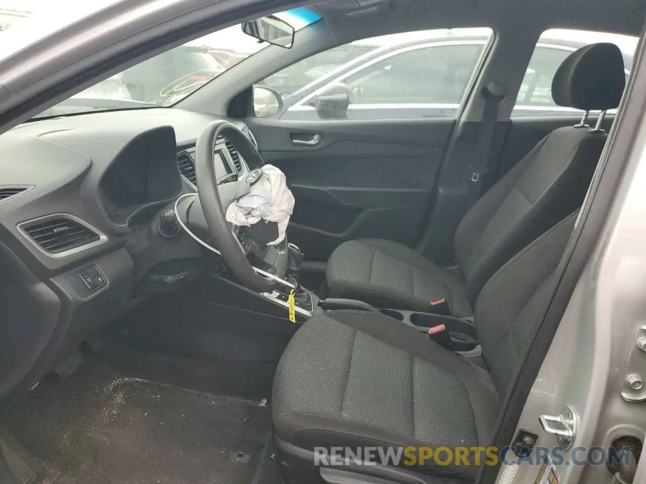 7 Photograph of a damaged car 3KPC24A63ME150778 HYUNDAI ACCENT 2021