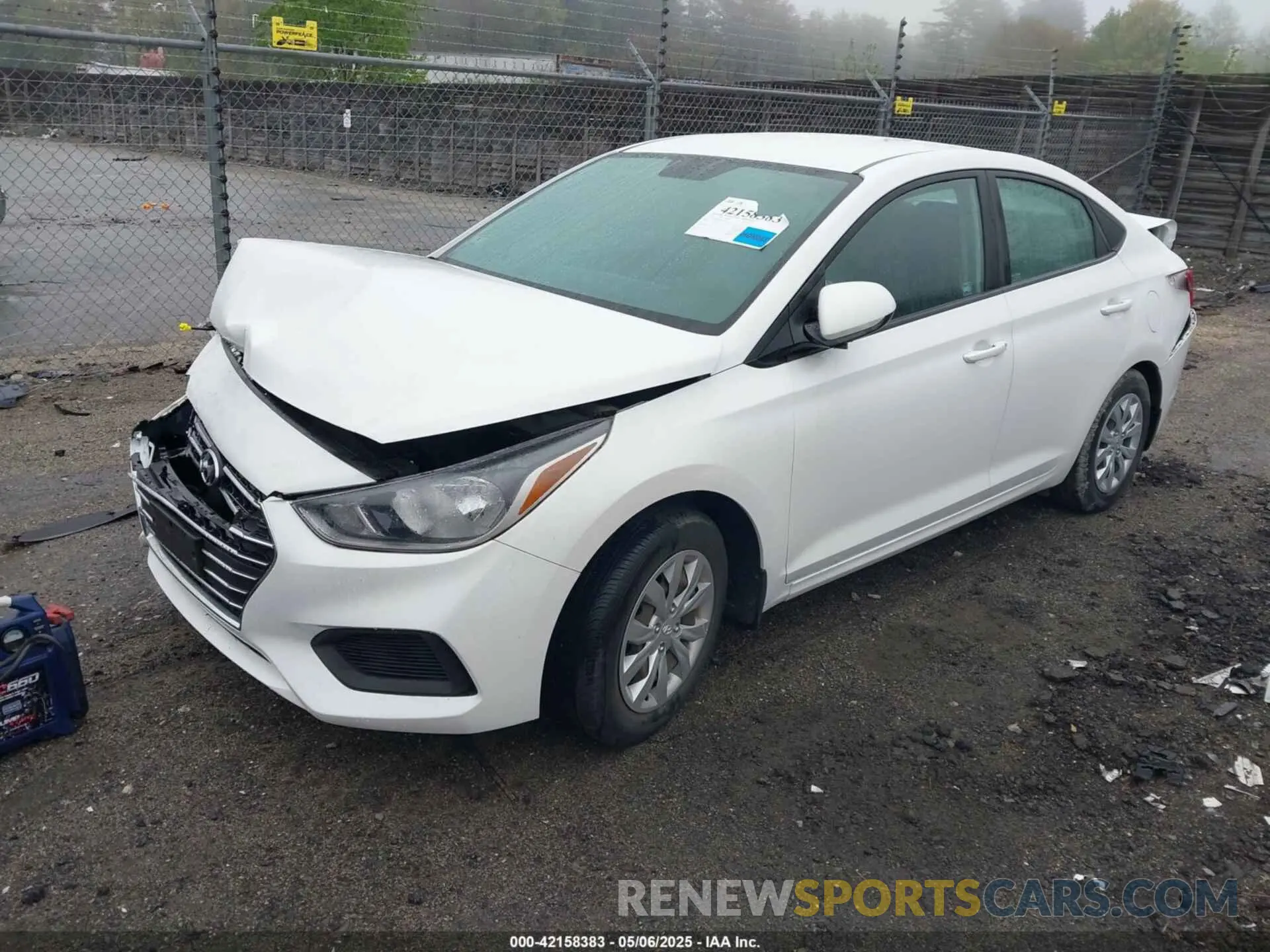 2 Photograph of a damaged car 3KPC24A63ME152837 HYUNDAI ACCENT 2021