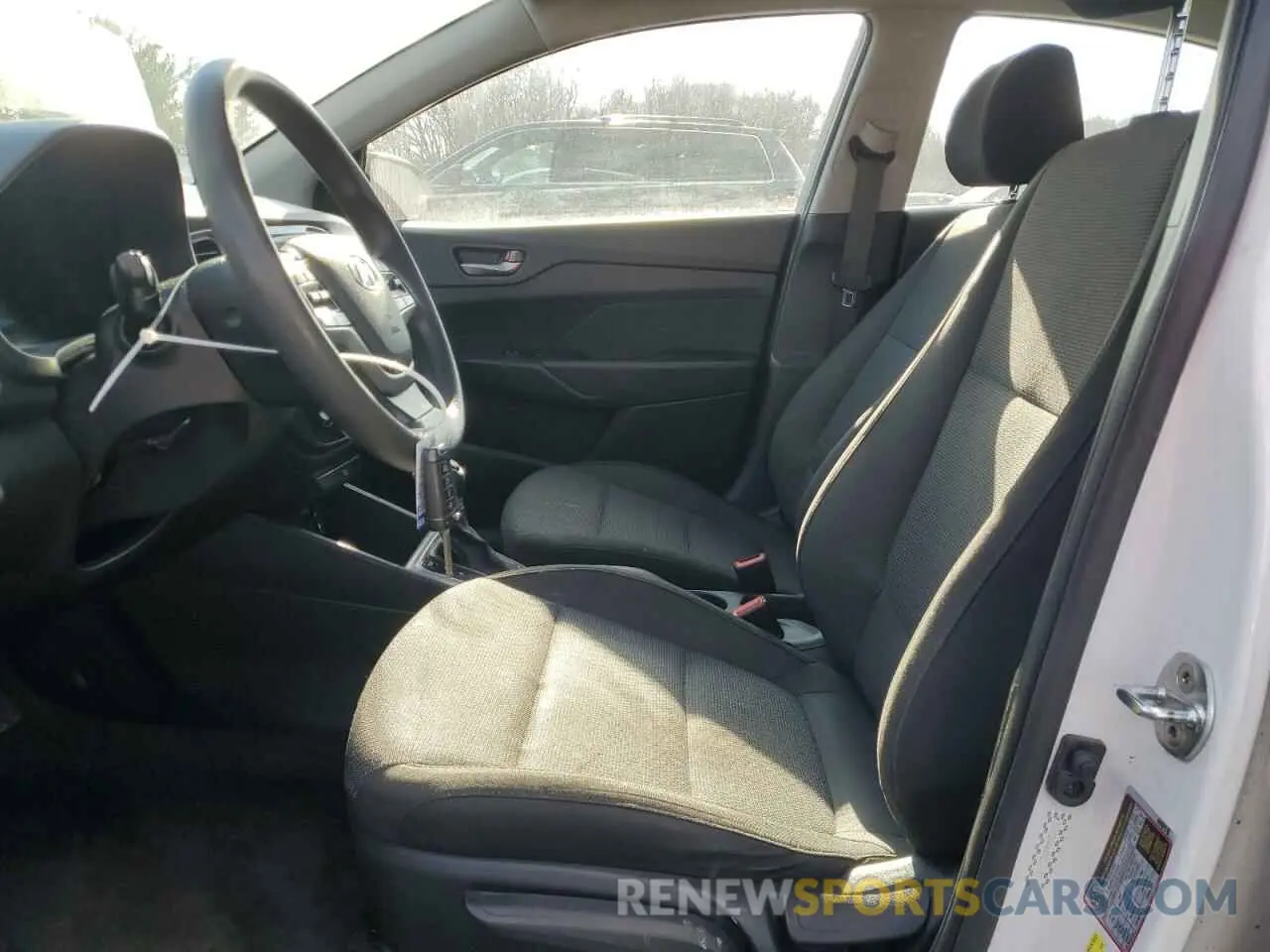 7 Photograph of a damaged car 3KPC24A64ME129471 HYUNDAI ACCENT 2021