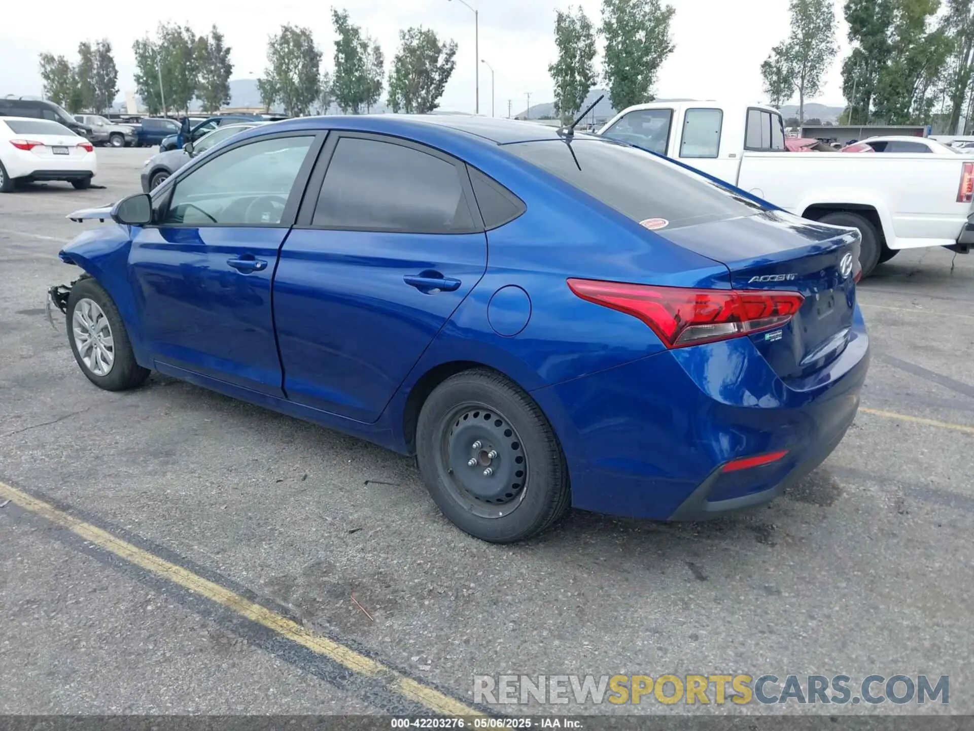 3 Photograph of a damaged car 3KPC24A64ME132662 HYUNDAI ACCENT 2021