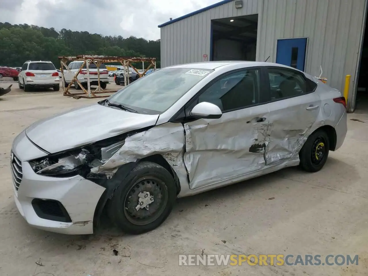1 Photograph of a damaged car 3KPC24A64ME147212 HYUNDAI ACCENT 2021