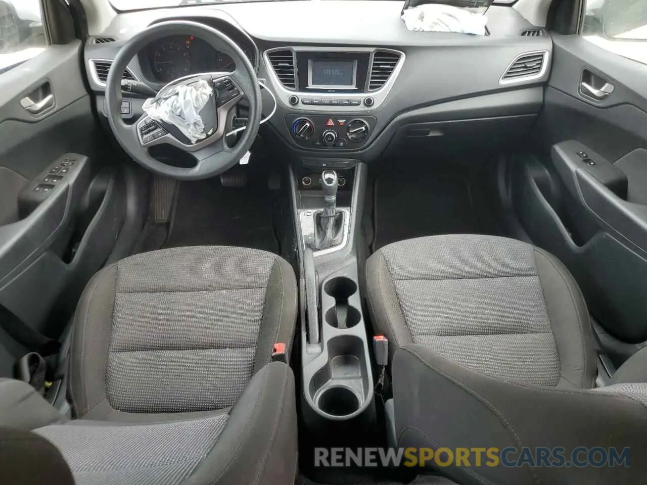 8 Photograph of a damaged car 3KPC24A64ME147212 HYUNDAI ACCENT 2021