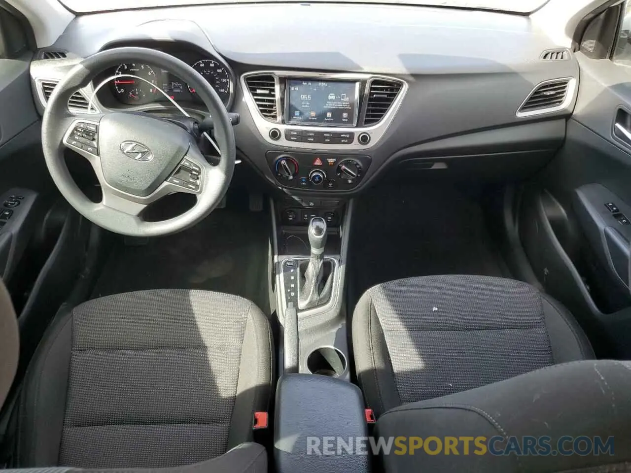 8 Photograph of a damaged car 3KPC24A65ME137515 HYUNDAI ACCENT 2021