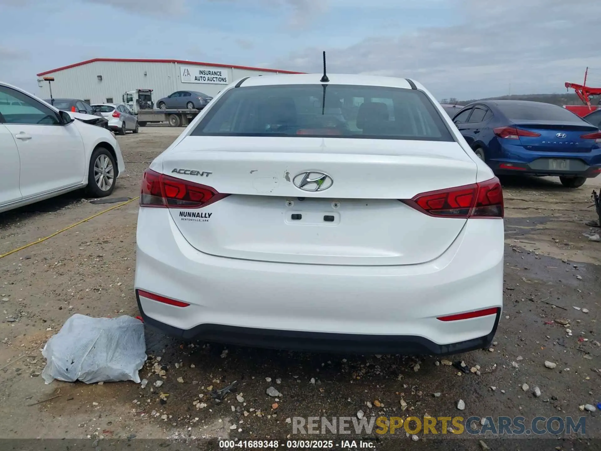 17 Photograph of a damaged car 3KPC24A65ME149471 HYUNDAI ACCENT 2021