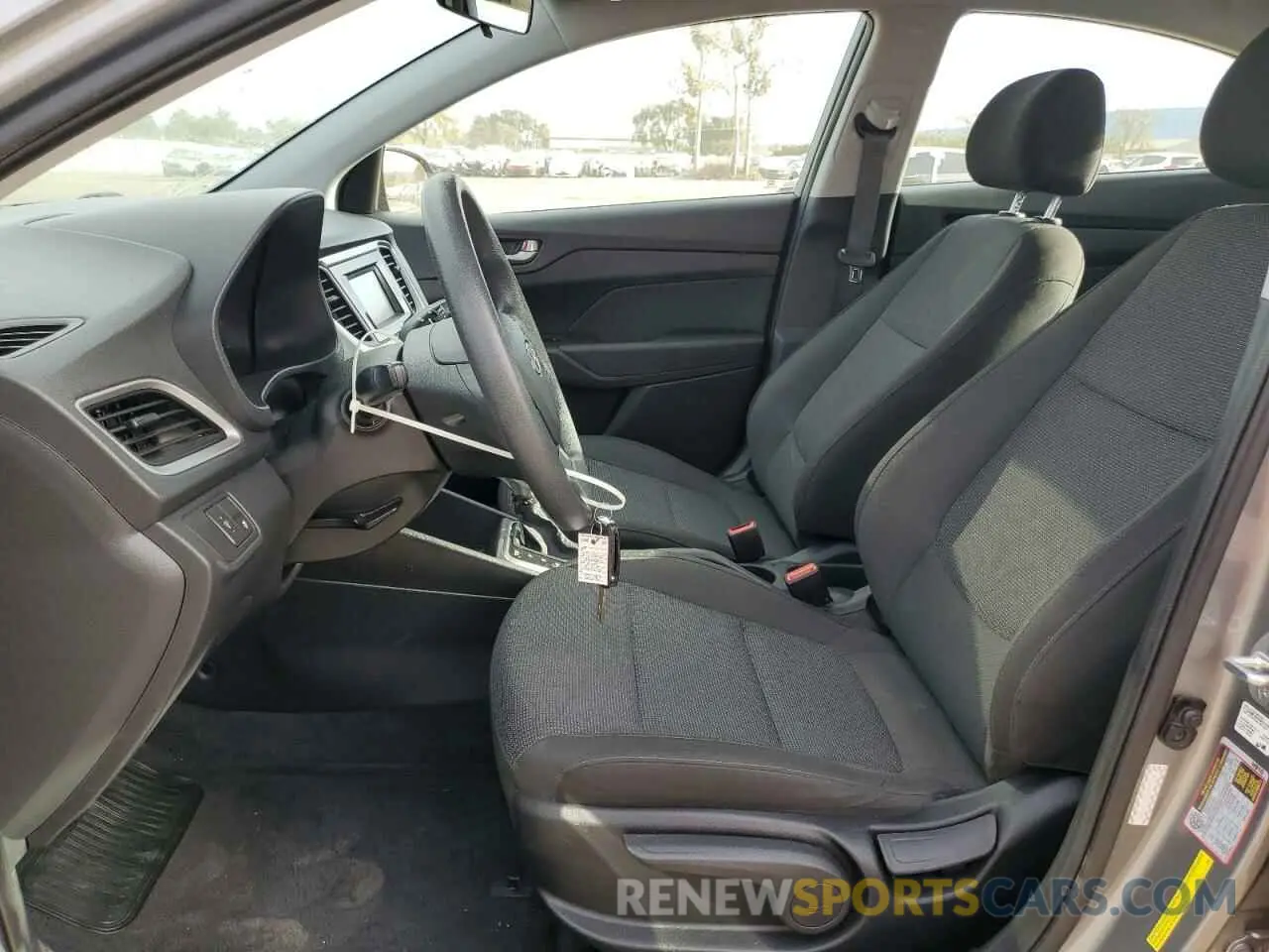 7 Photograph of a damaged car 3KPC24A65ME149499 HYUNDAI ACCENT 2021