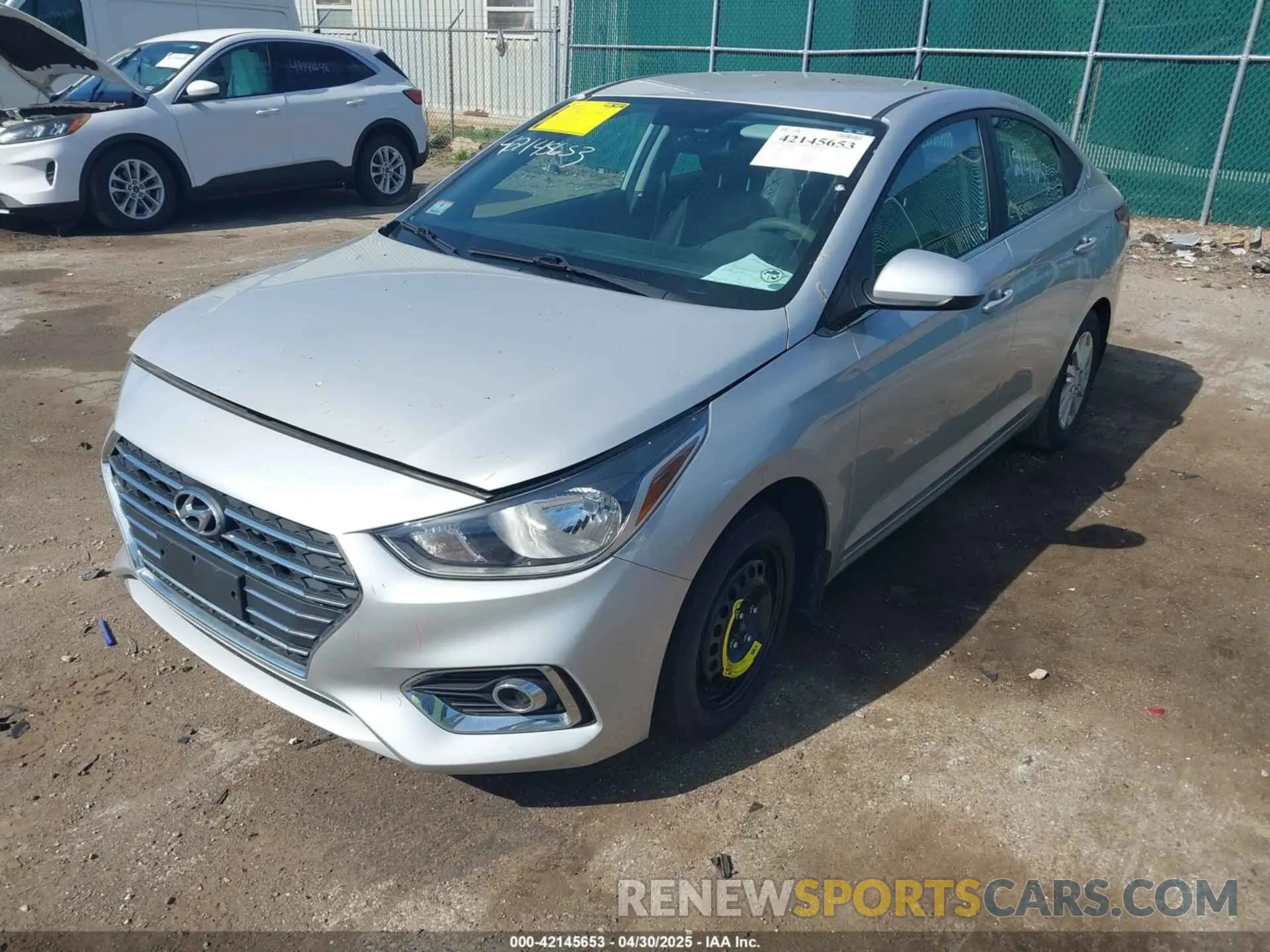 2 Photograph of a damaged car 3KPC24A66ME136728 HYUNDAI ACCENT 2021