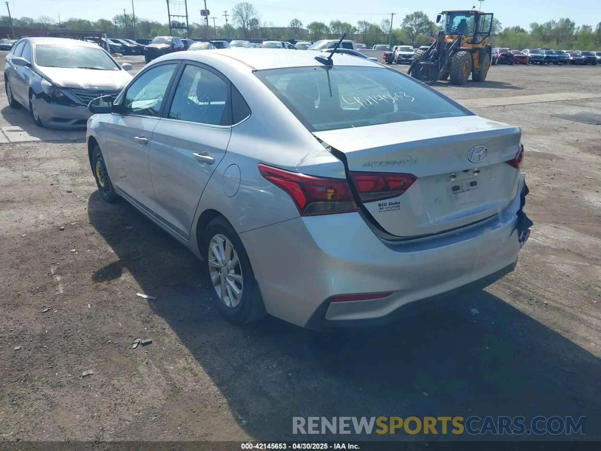 3 Photograph of a damaged car 3KPC24A66ME136728 HYUNDAI ACCENT 2021