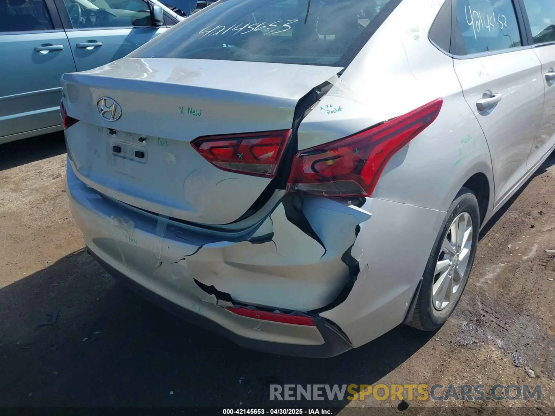 6 Photograph of a damaged car 3KPC24A66ME136728 HYUNDAI ACCENT 2021