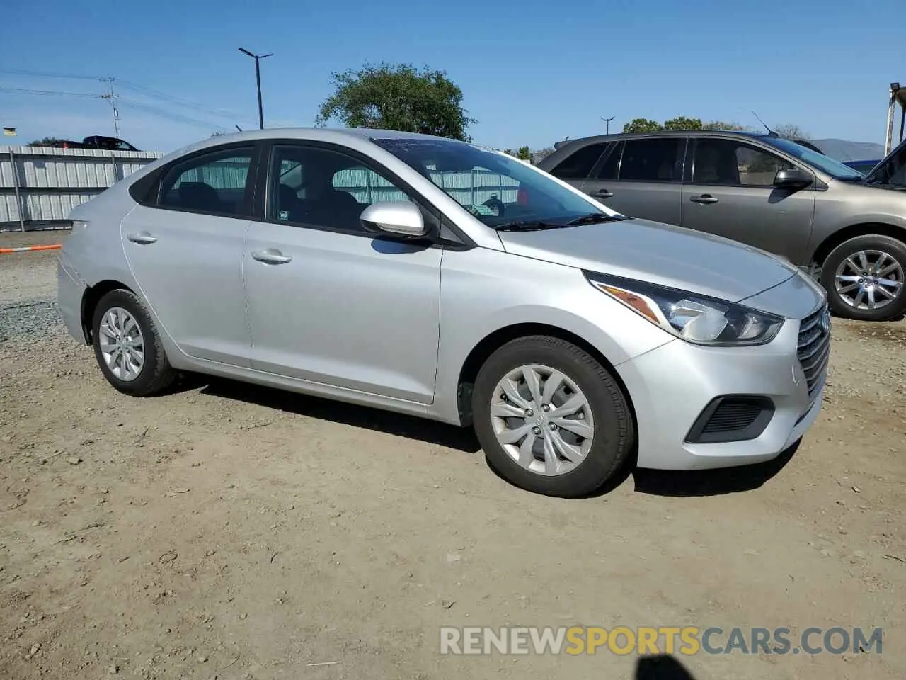 4 Photograph of a damaged car 3KPC24A67ME132476 HYUNDAI ACCENT 2021