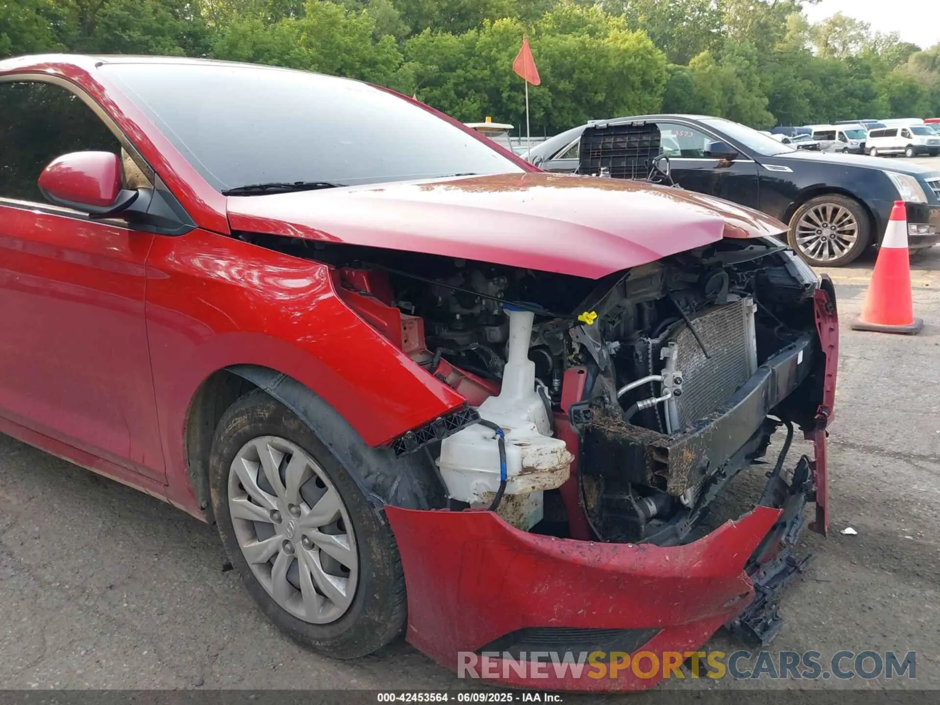 6 Photograph of a damaged car 3KPC24A67ME146362 HYUNDAI ACCENT 2021