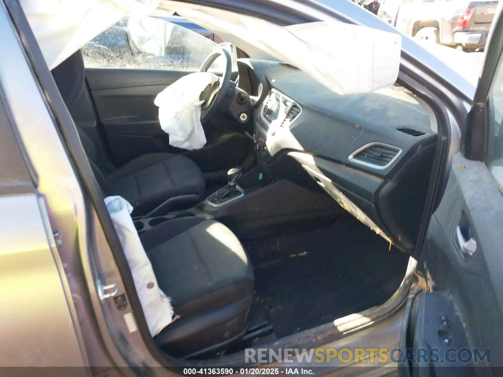 5 Photograph of a damaged car 3KPC24A68ME146936 HYUNDAI ACCENT 2021