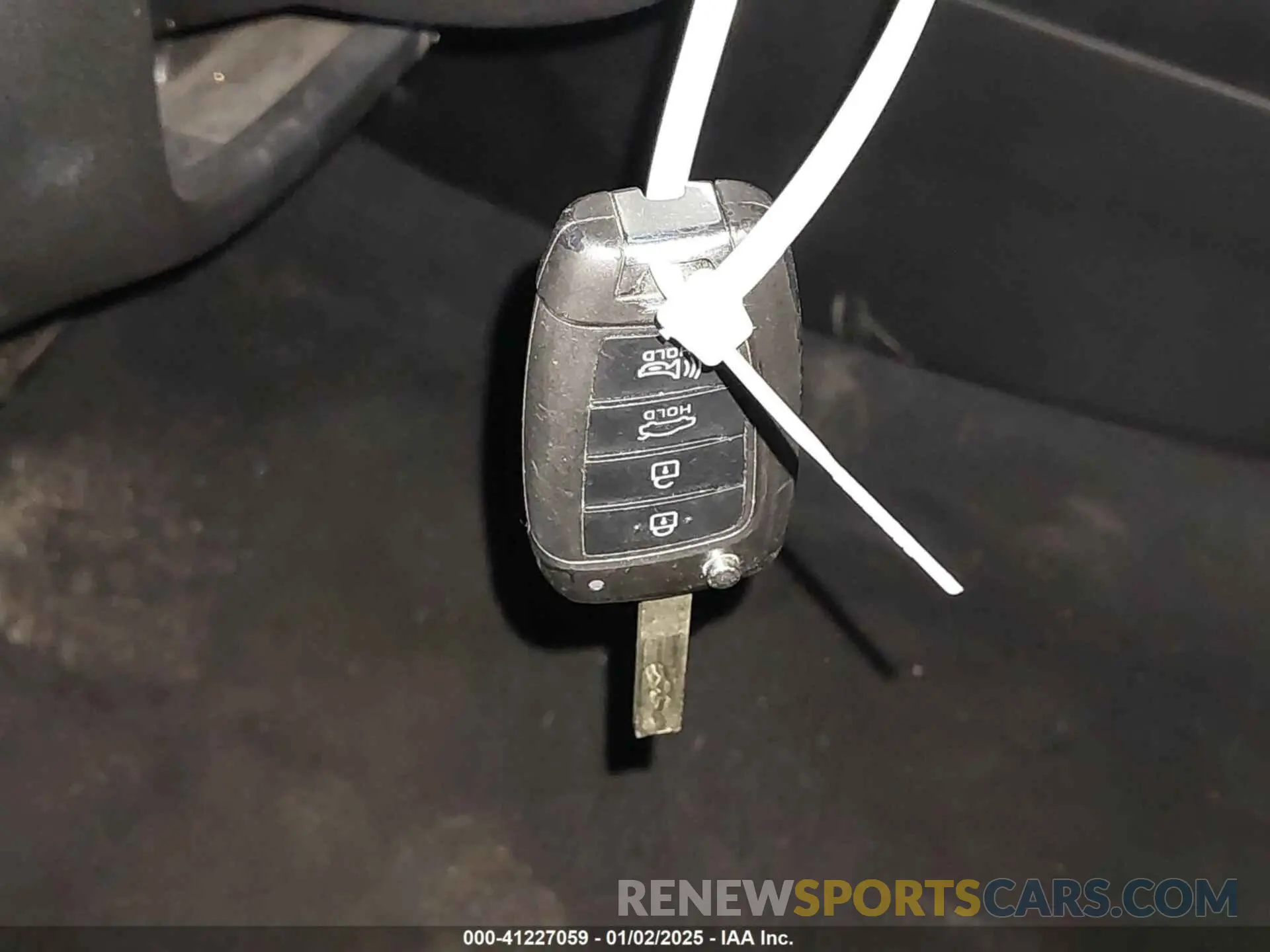 11 Photograph of a damaged car 3KPC24A69ME130602 HYUNDAI ACCENT 2021
