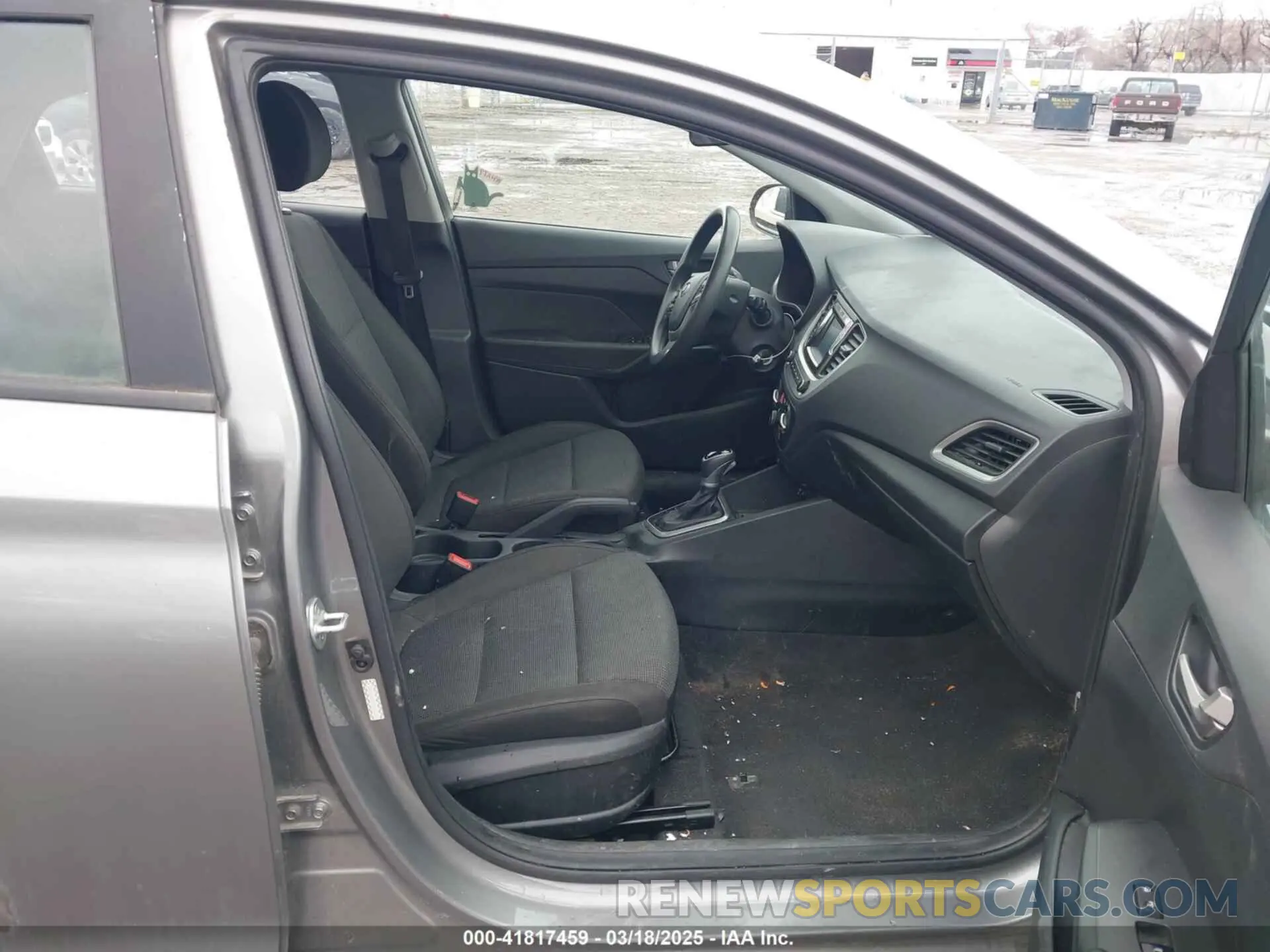 5 Photograph of a damaged car 3KPC24A69ME140322 HYUNDAI ACCENT 2021