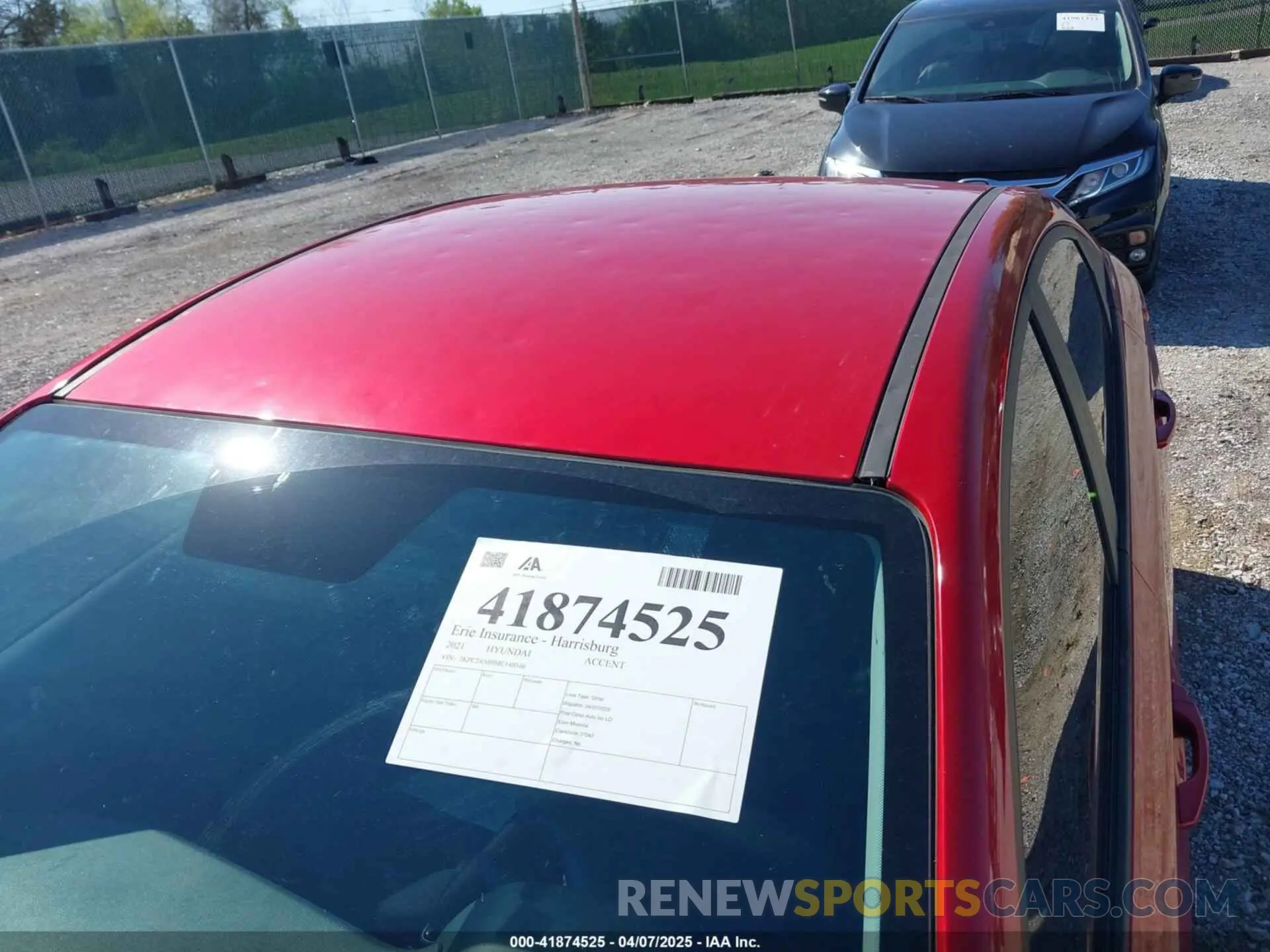 17 Photograph of a damaged car 3KPC24A69ME140546 HYUNDAI ACCENT 2021
