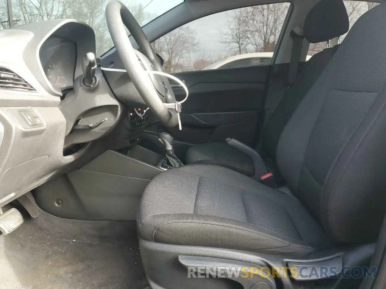 7 Photograph of a damaged car 3KPC24A69ME143978 HYUNDAI ACCENT 2021