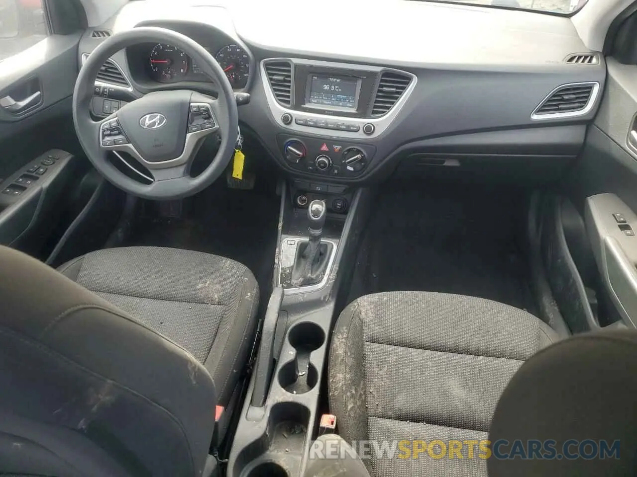 8 Photograph of a damaged car 3KPC24A69ME144371 HYUNDAI ACCENT 2021