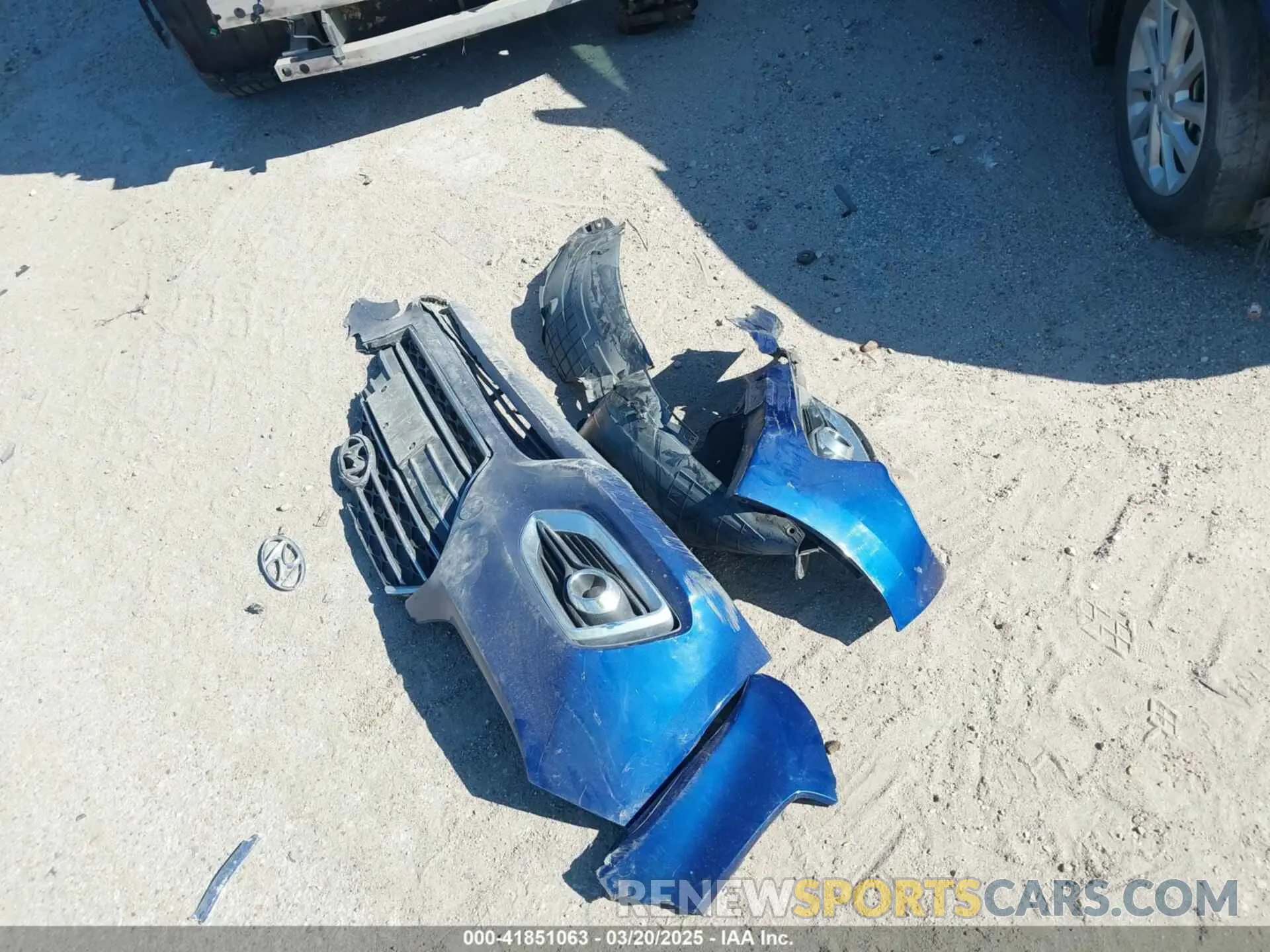12 Photograph of a damaged car 3KPC24A69ME146153 HYUNDAI ACCENT 2021