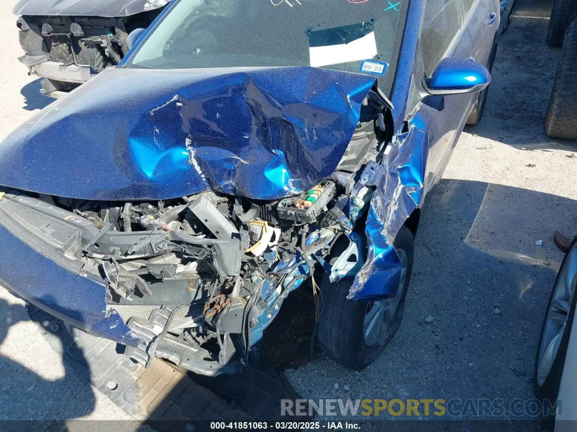 18 Photograph of a damaged car 3KPC24A69ME146153 HYUNDAI ACCENT 2021
