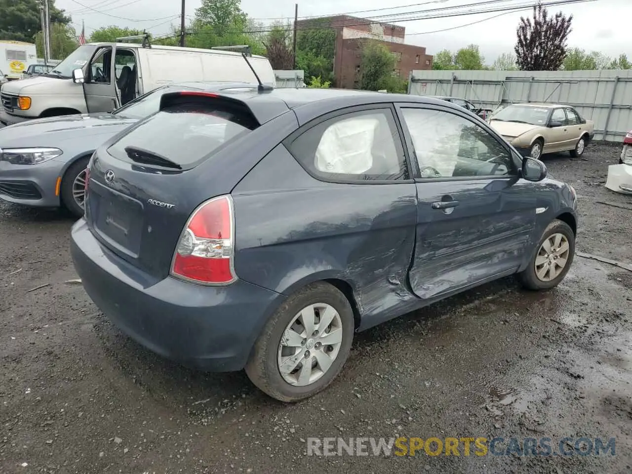 3 Photograph of a damaged car KMHCM3AC0BU192989 HYUNDAI ACCENT 2021
