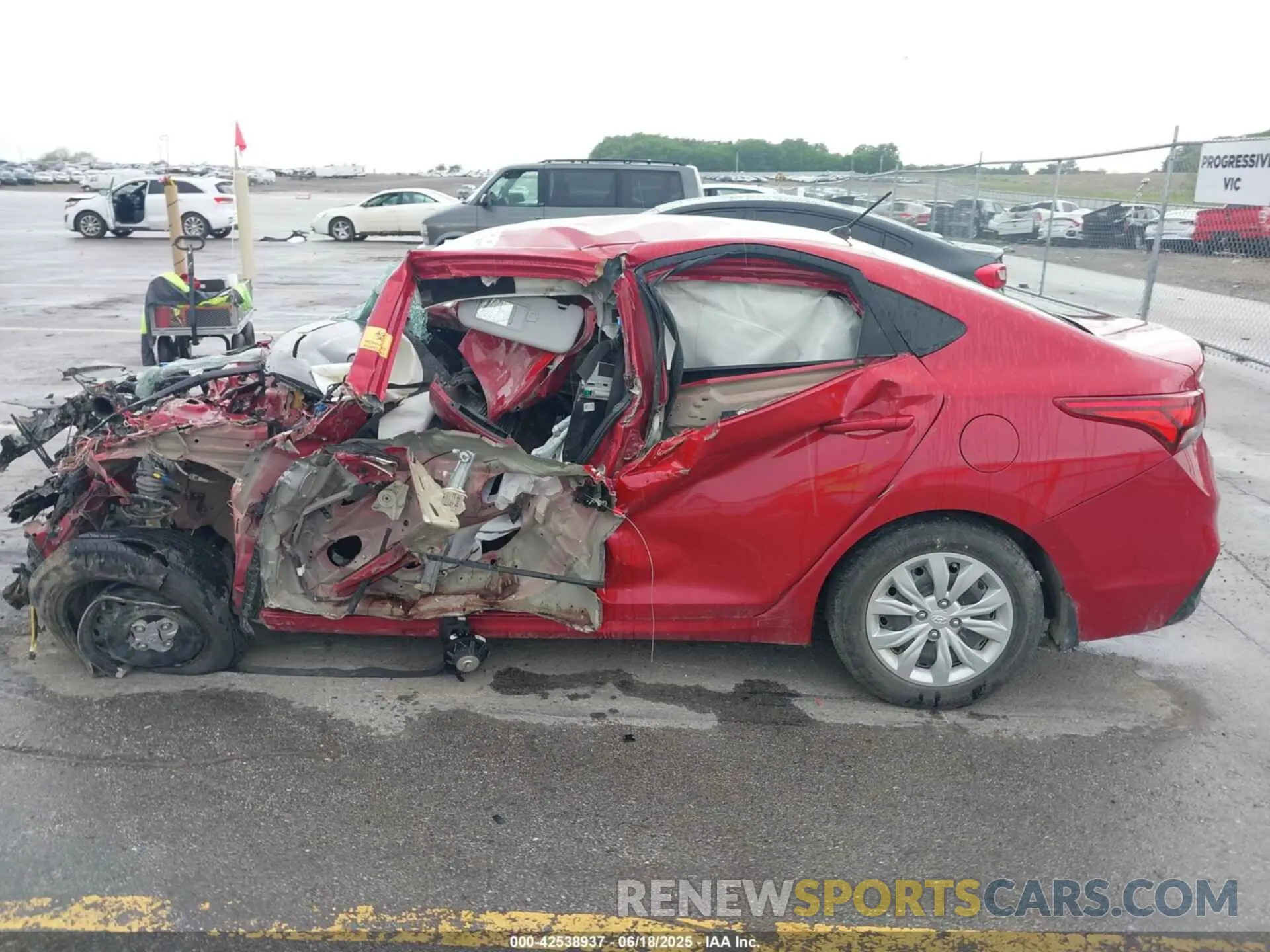 13 Photograph of a damaged car 3KPC24A60NE159276 HYUNDAI ACCENT 2022