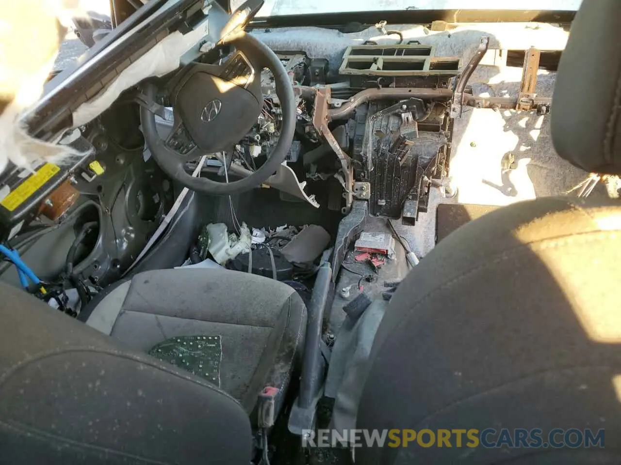 8 Photograph of a damaged car 3KPC24A60NE174196 HYUNDAI ACCENT 2022
