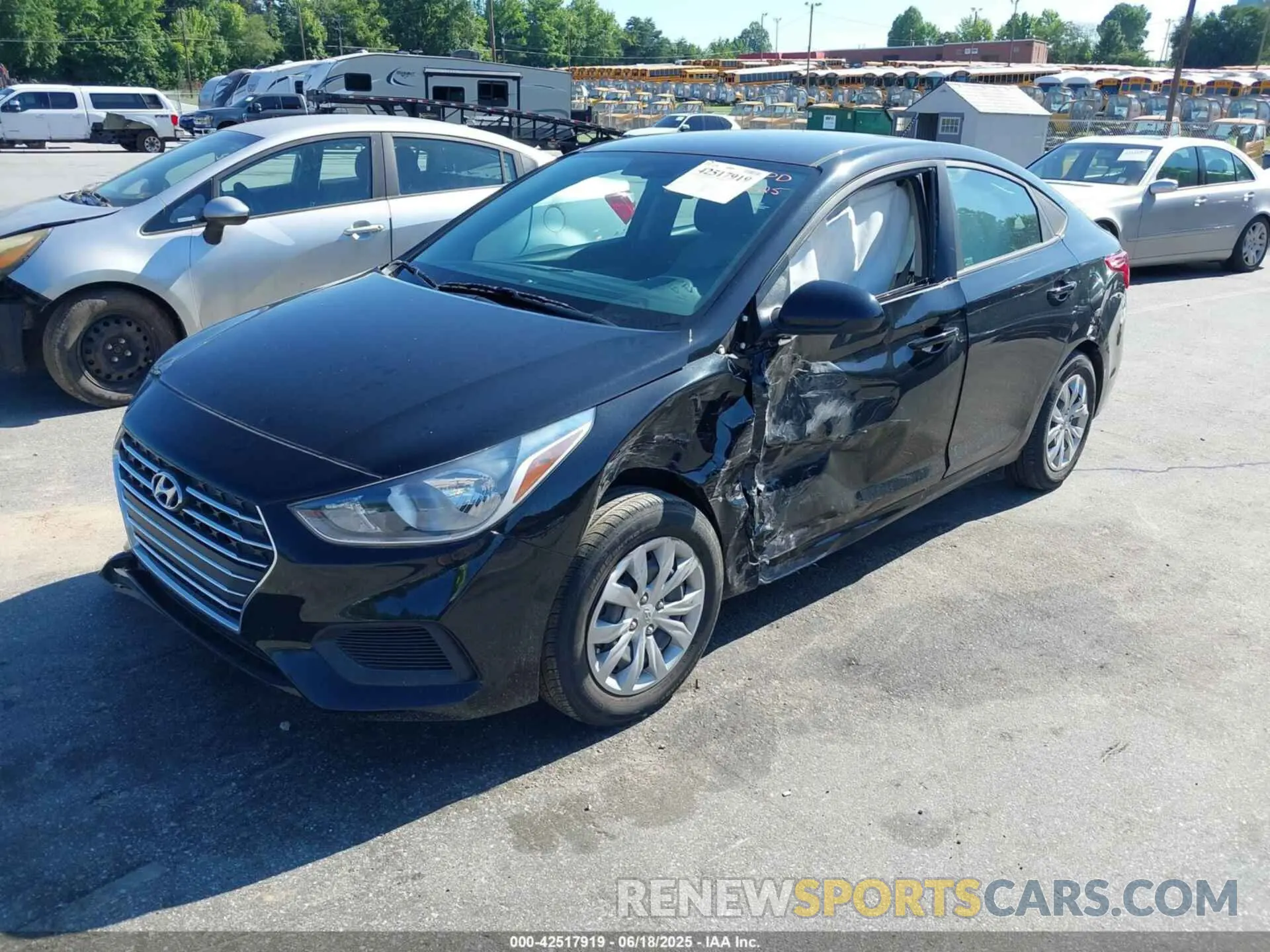 2 Photograph of a damaged car 3KPC24A60NE181293 HYUNDAI ACCENT 2022