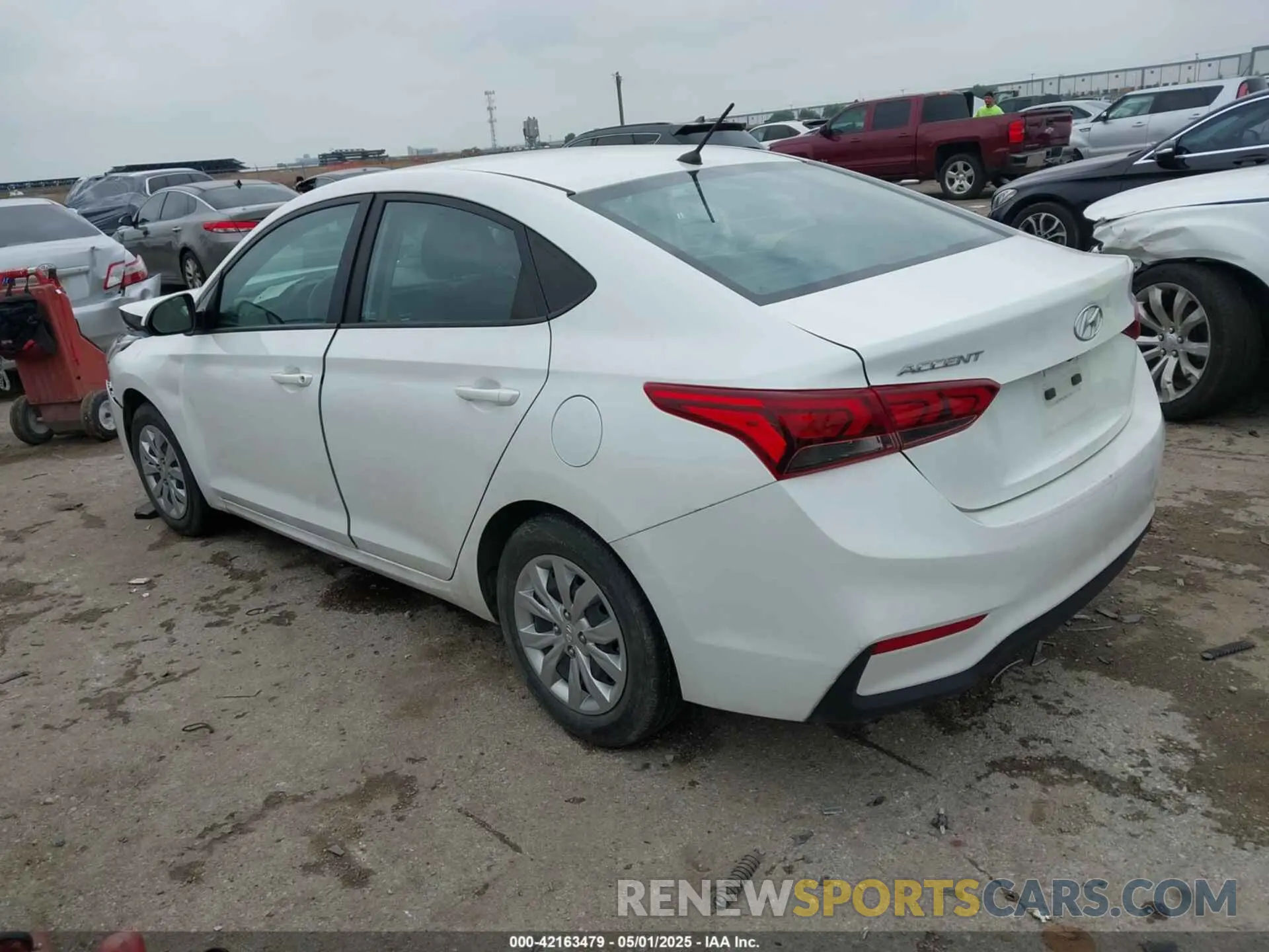 3 Photograph of a damaged car 3KPC24A61NE171775 HYUNDAI ACCENT 2022