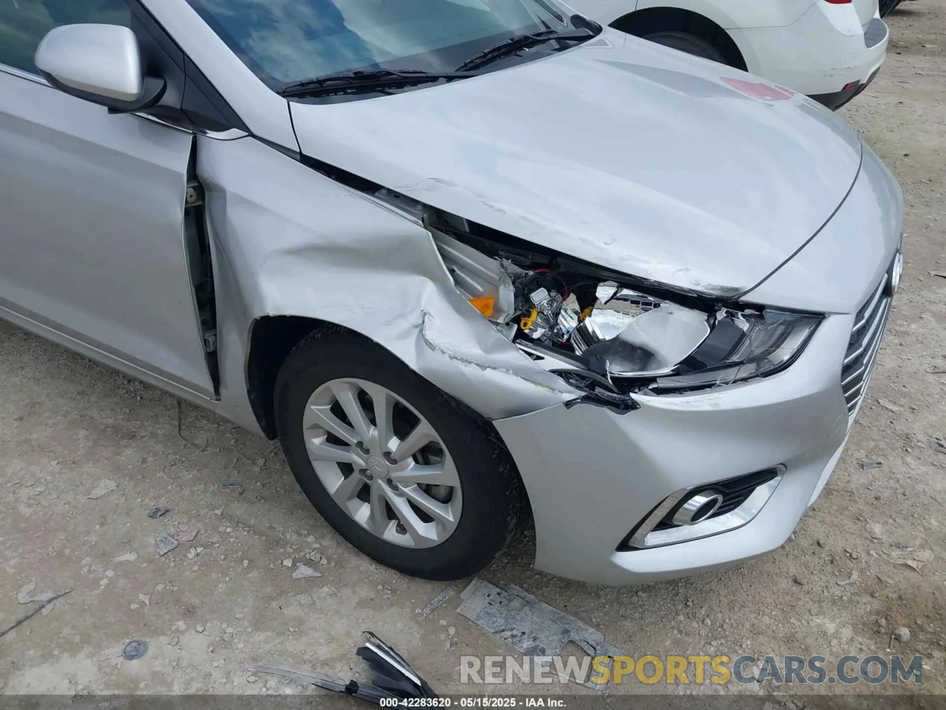 6 Photograph of a damaged car 3KPC24A62NE189802 HYUNDAI ACCENT 2022