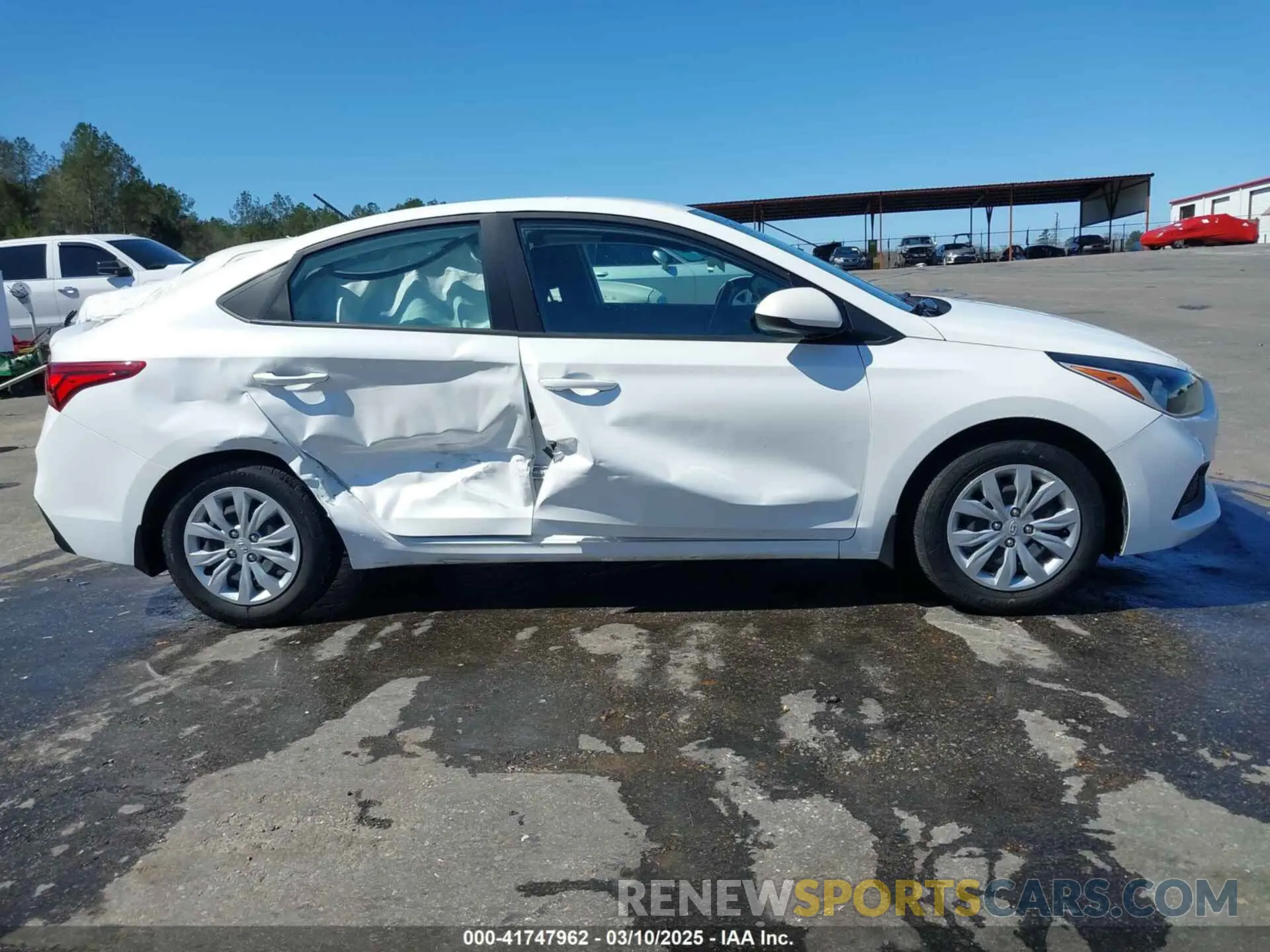 13 Photograph of a damaged car 3KPC24A63NE157599 HYUNDAI ACCENT 2022