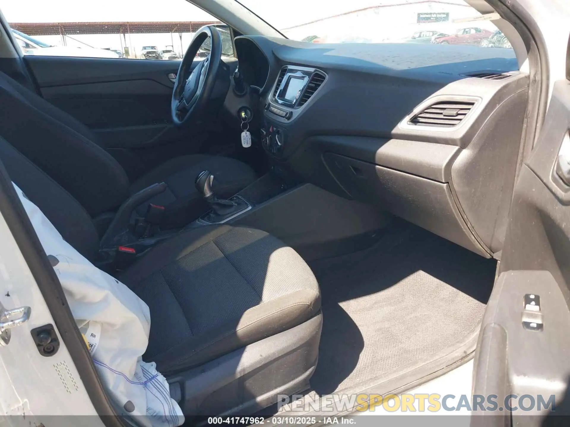 5 Photograph of a damaged car 3KPC24A63NE157599 HYUNDAI ACCENT 2022