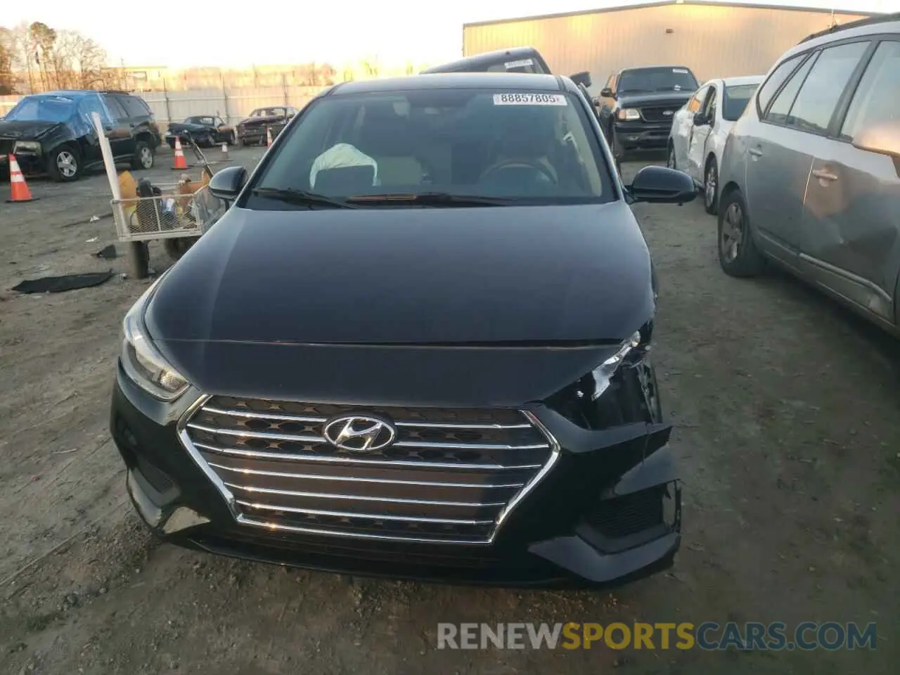 5 Photograph of a damaged car 3KPC24A63NE163533 HYUNDAI ACCENT 2022