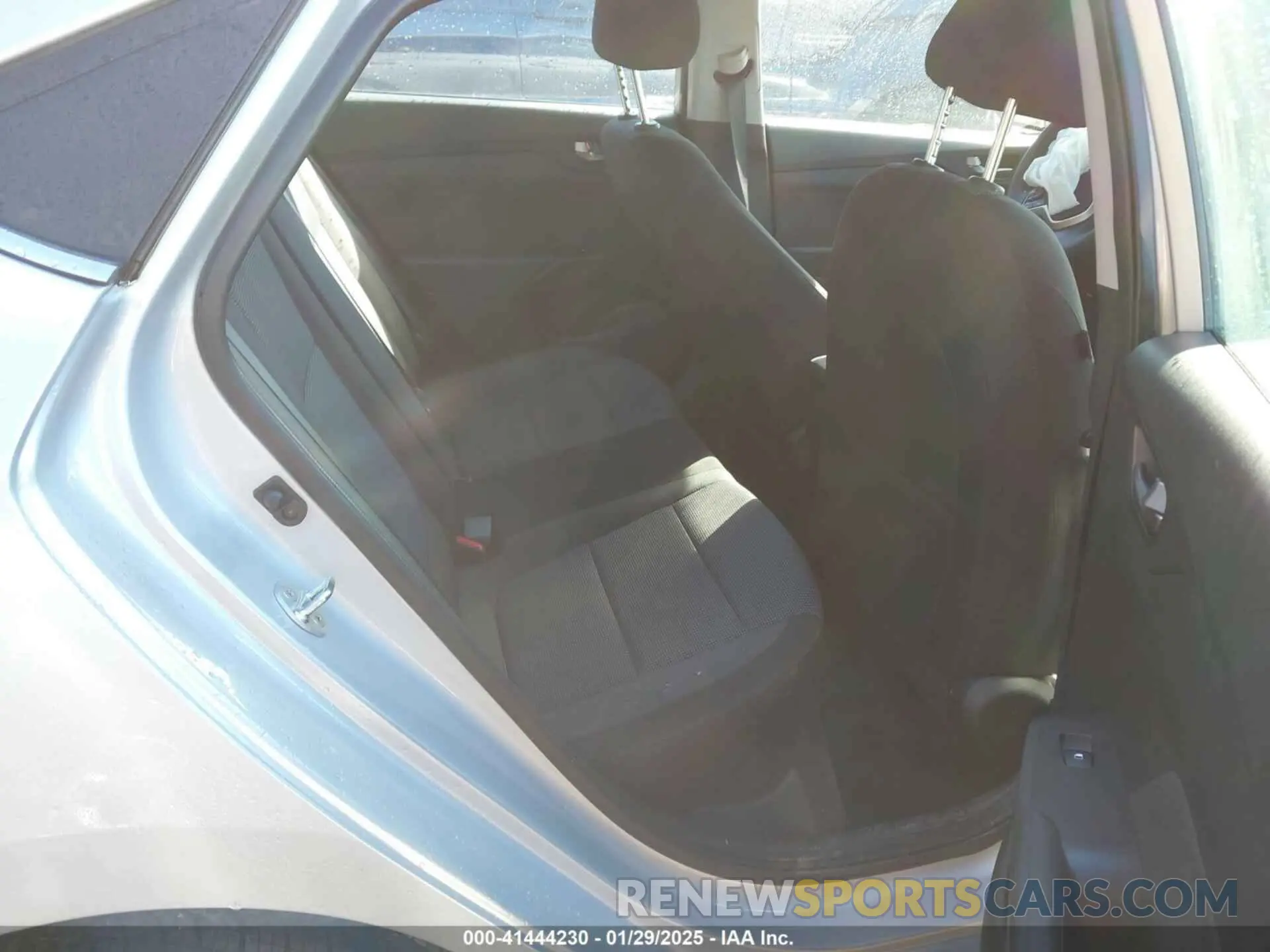8 Фотография поврежденного автомобиля 3KPC24A64NE157918 HYUNDAI ACCENT 2022