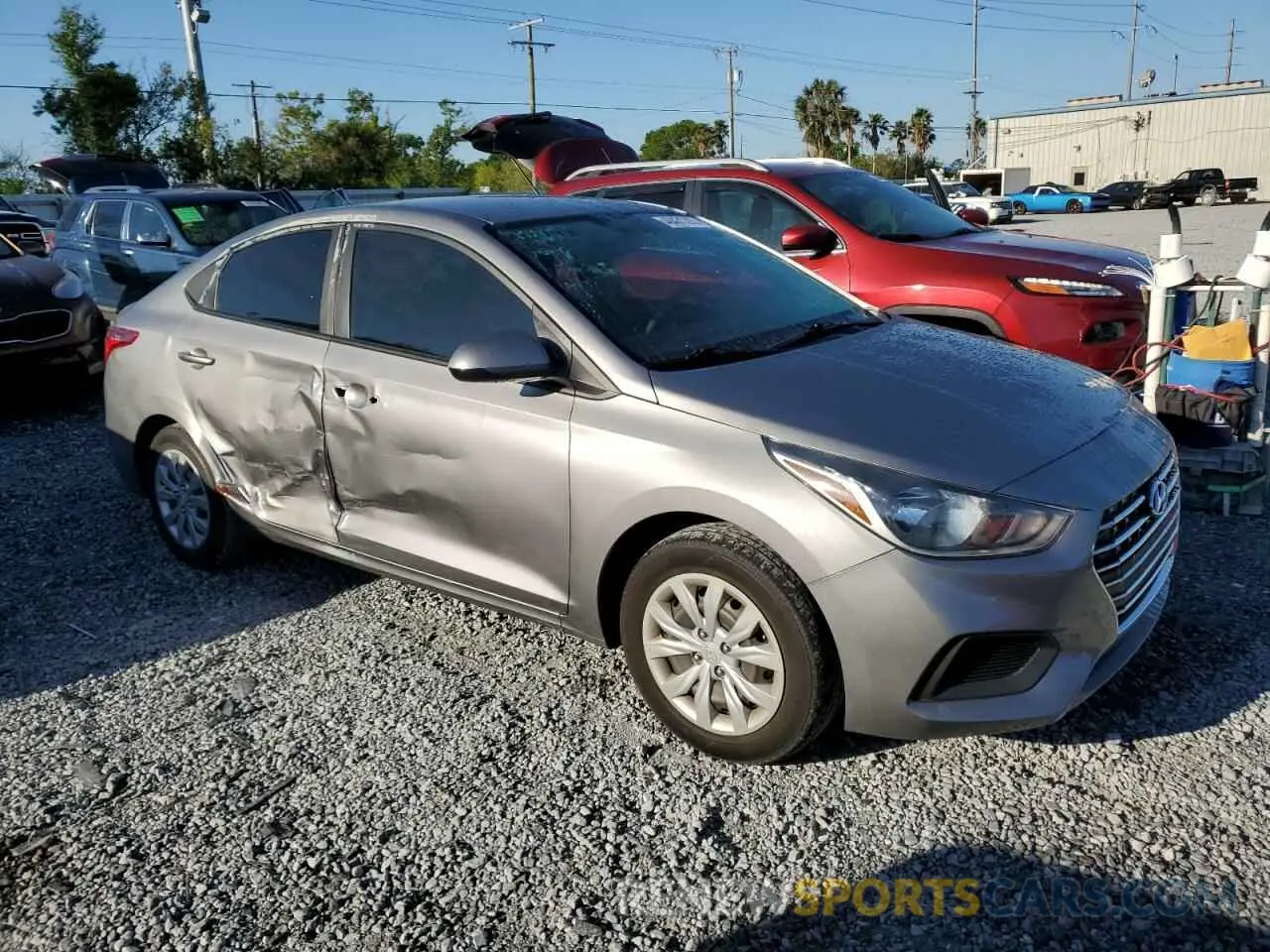 4 Photograph of a damaged car 3KPC24A64NE184438 HYUNDAI ACCENT 2022