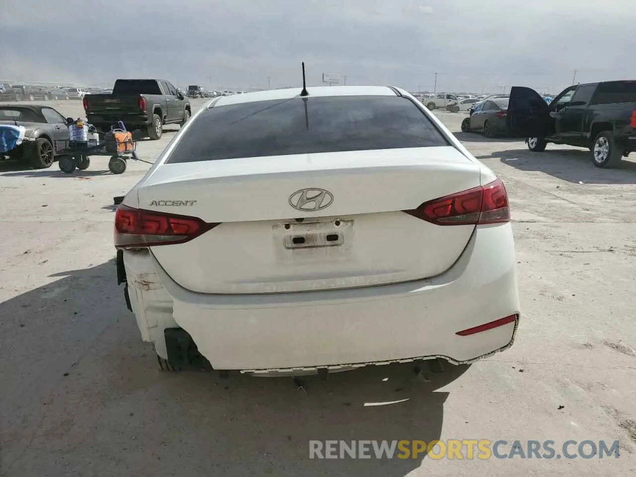 6 Photograph of a damaged car 3KPC24A65NE175358 HYUNDAI ACCENT 2022