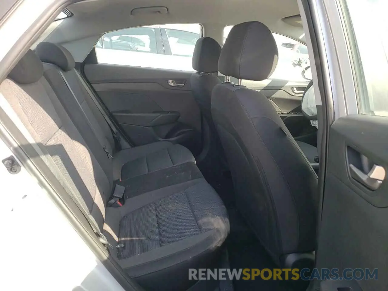 6 Photograph of a damaged car 3KPC24A66NE162747 HYUNDAI ACCENT 2022