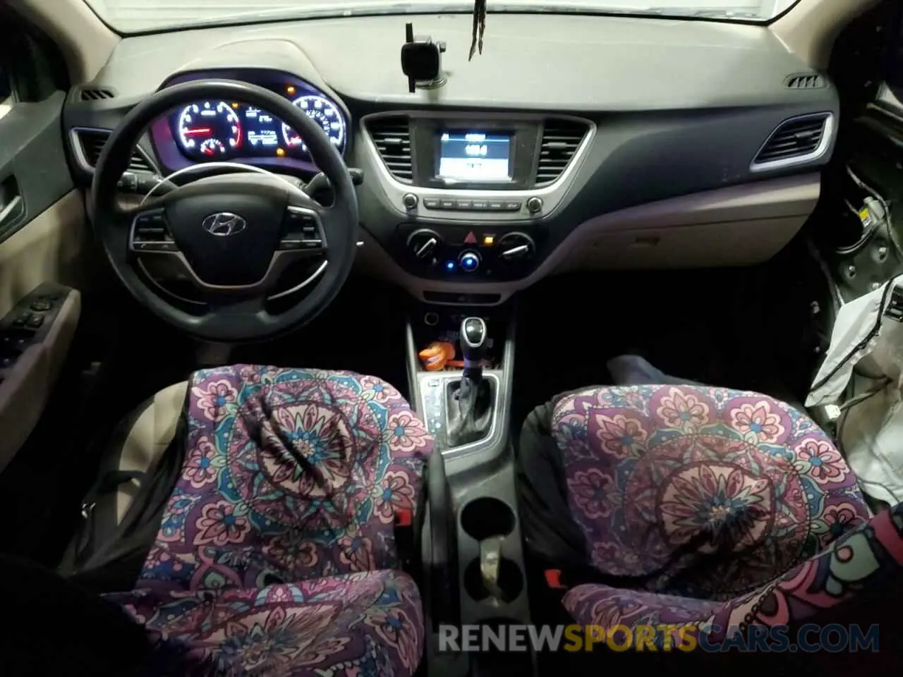 8 Photograph of a damaged car 3KPC24A66NE168984 HYUNDAI ACCENT 2022