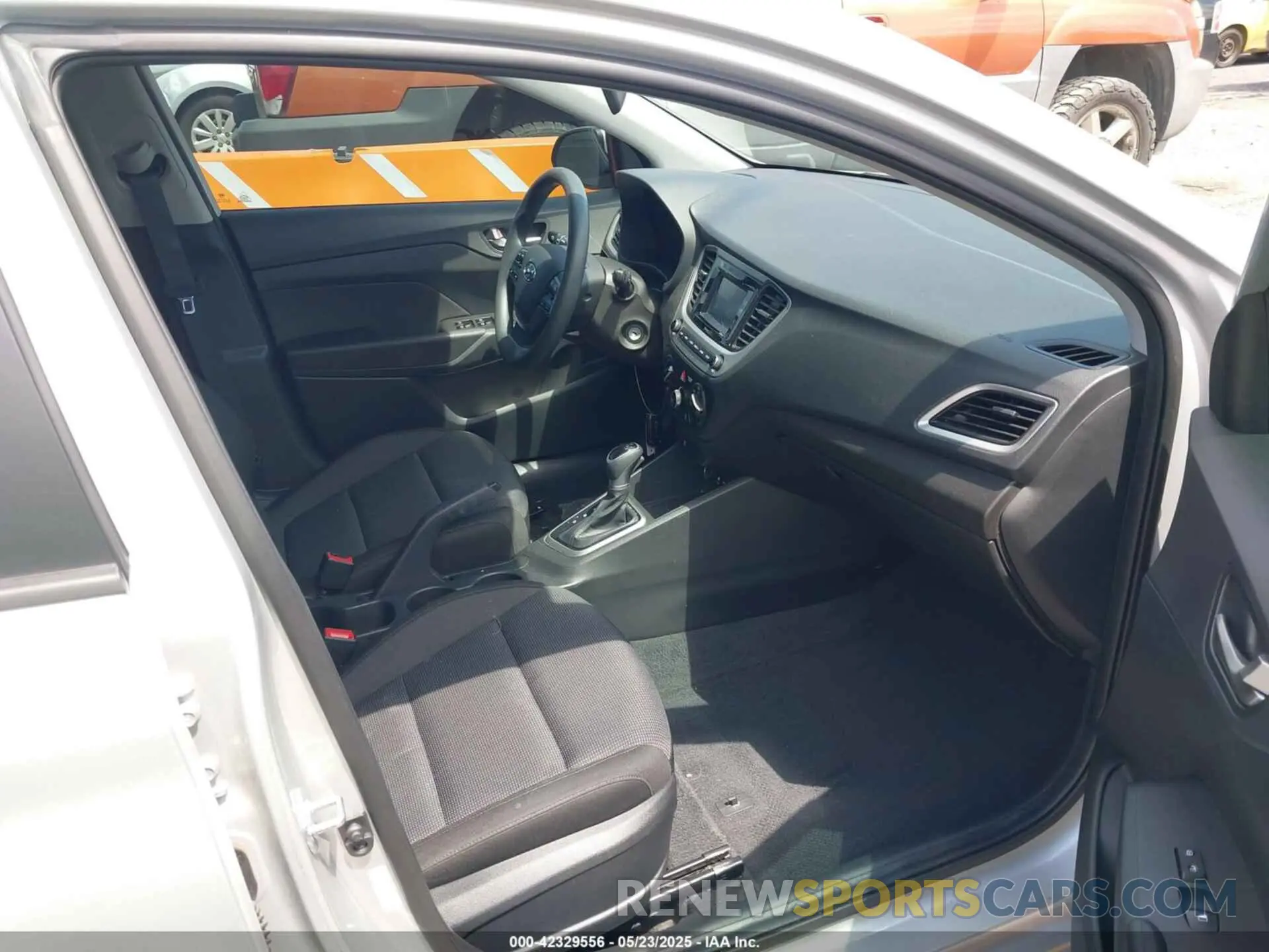 5 Photograph of a damaged car 3KPC24A66NE185218 HYUNDAI ACCENT 2022