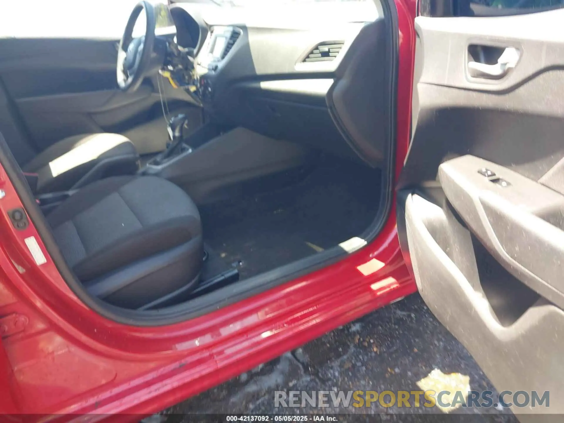 5 Фотография поврежденного автомобиля 3KPC24A67NE154530 HYUNDAI ACCENT 2022