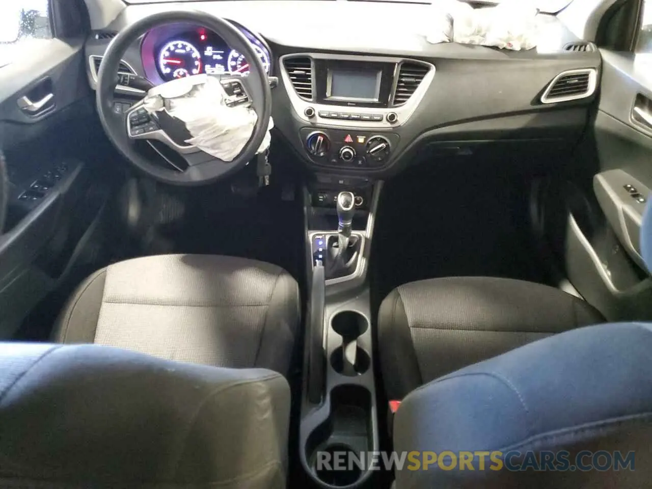 8 Photograph of a damaged car 3KPC24A68NE158599 HYUNDAI ACCENT 2022