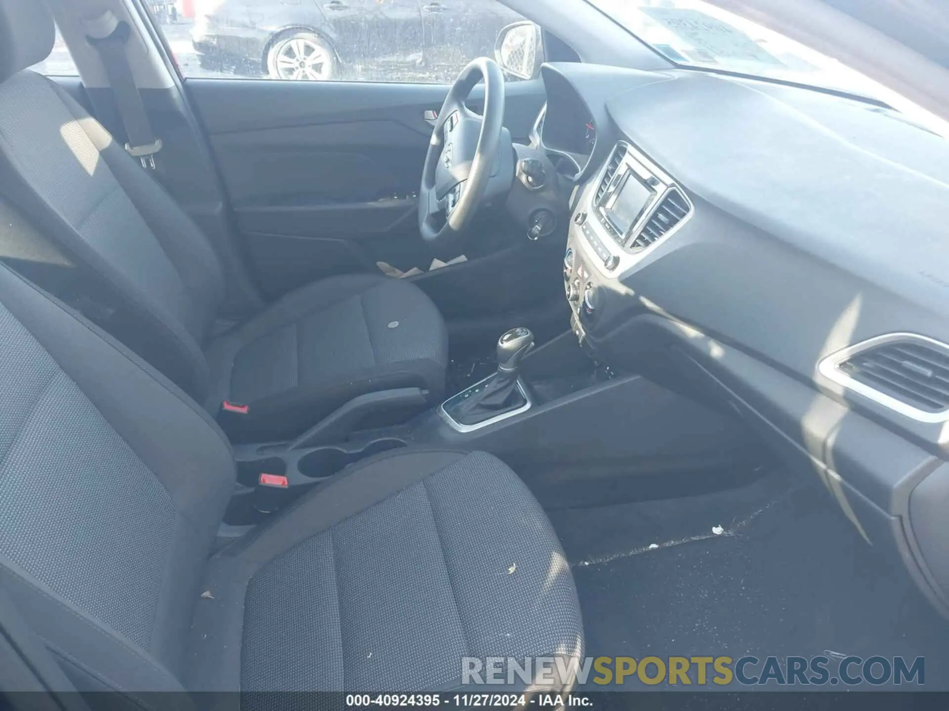 5 Фотография поврежденного автомобиля 3KPC24A69NE158806 HYUNDAI ACCENT 2022
