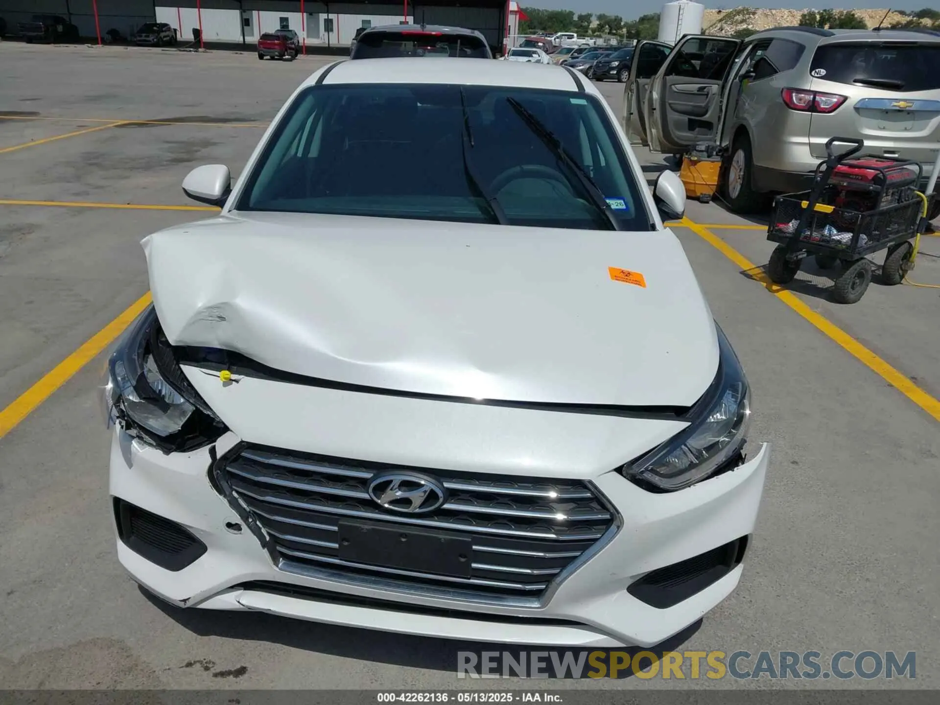 12 Photograph of a damaged car 3KPC24A69NE168123 HYUNDAI ACCENT 2022
