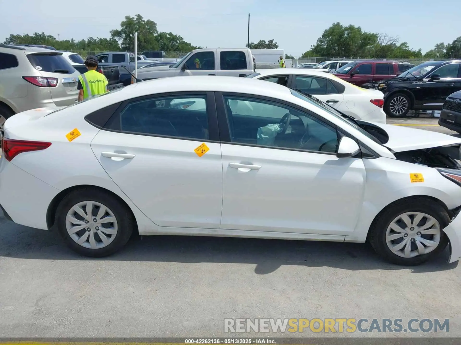 13 Photograph of a damaged car 3KPC24A69NE168123 HYUNDAI ACCENT 2022