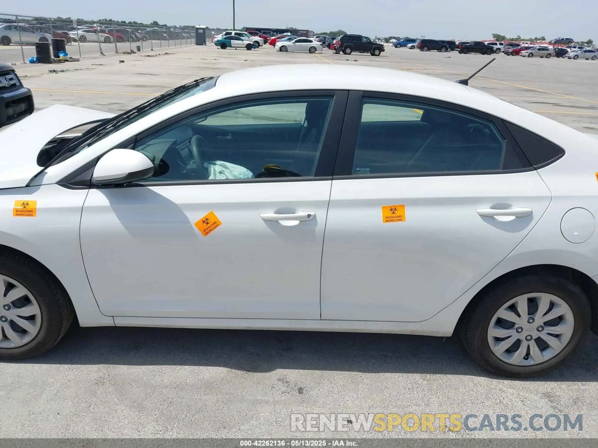 14 Photograph of a damaged car 3KPC24A69NE168123 HYUNDAI ACCENT 2022