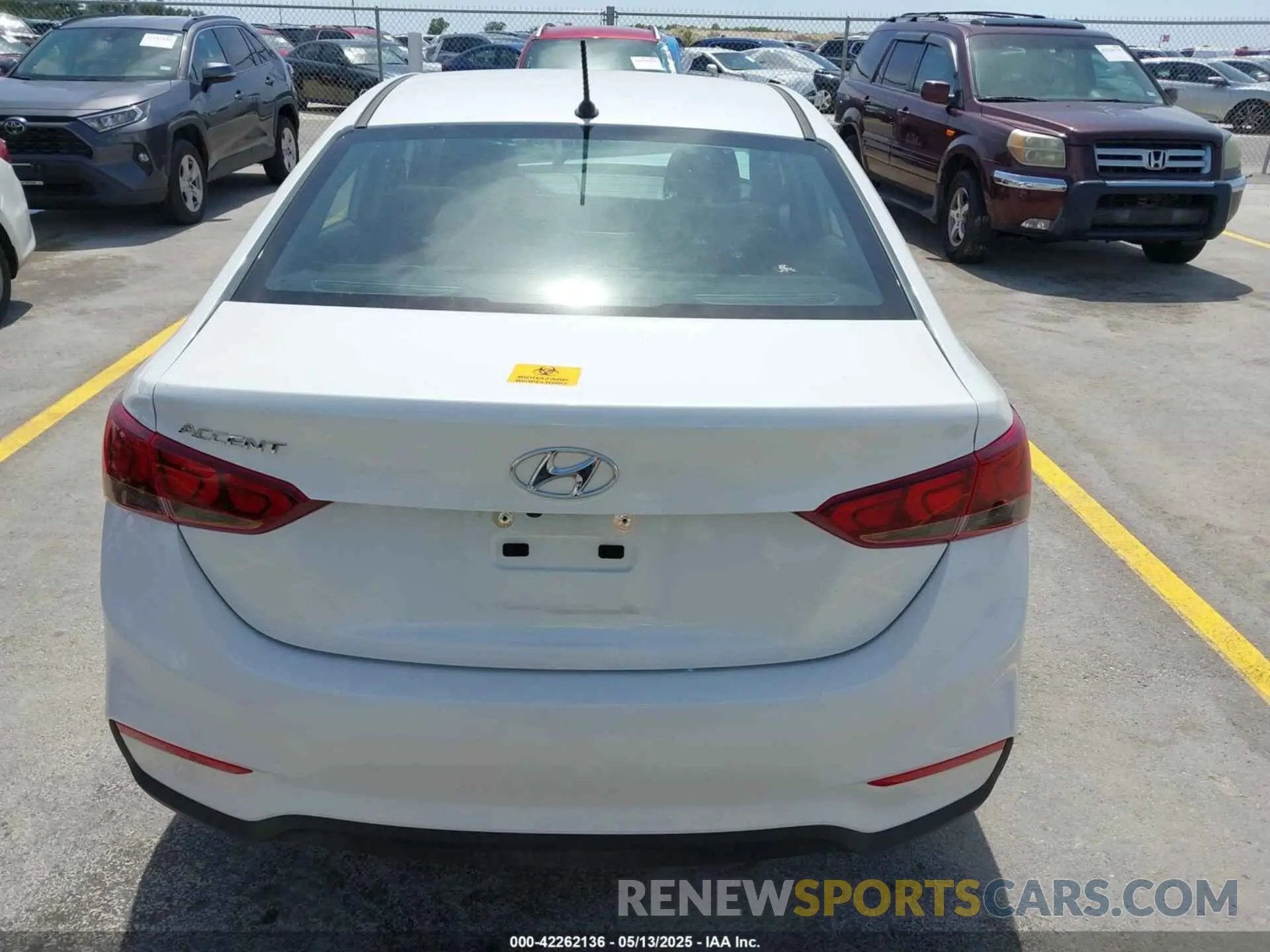 16 Photograph of a damaged car 3KPC24A69NE168123 HYUNDAI ACCENT 2022